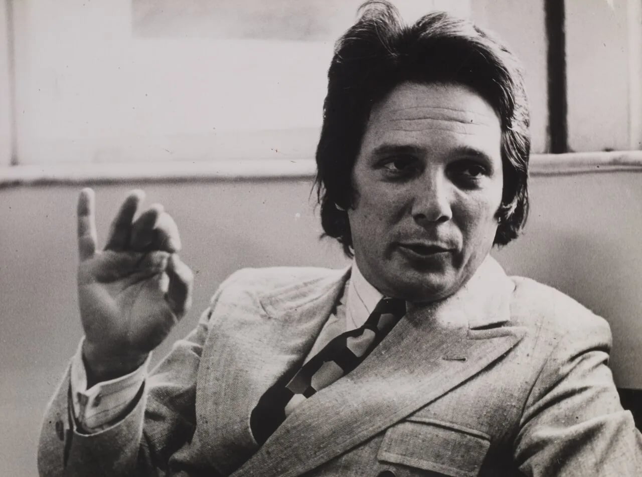 Portrait of Eduardo Portella (1932–2017) – memorial page