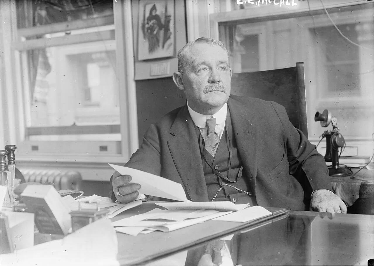 Porträt von Edward Everett McCall (1863–1924) – Gedenkseite