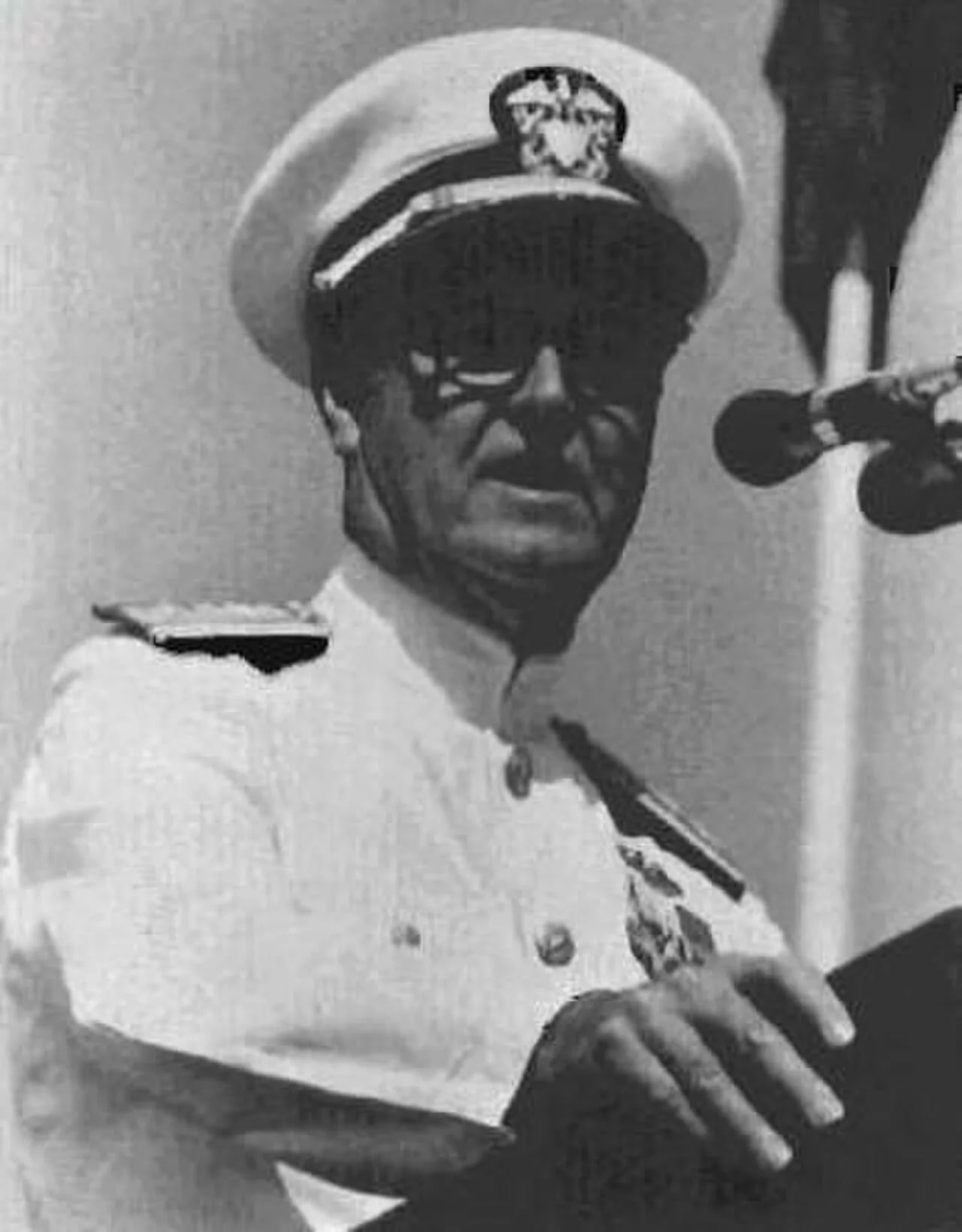 Portrait of Edward F. Welch, Jr. (1924–2008) – memorial page