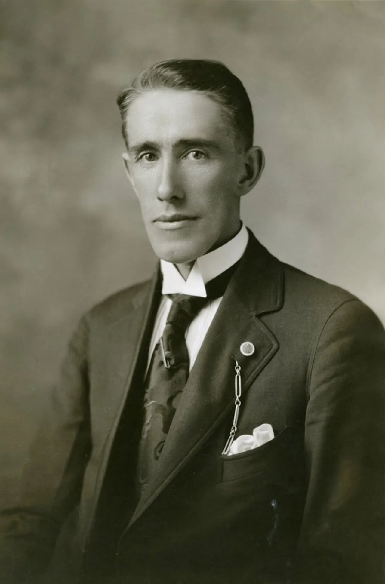 Portrait of Edward Joseph Garland (1885–1974) – memorial page