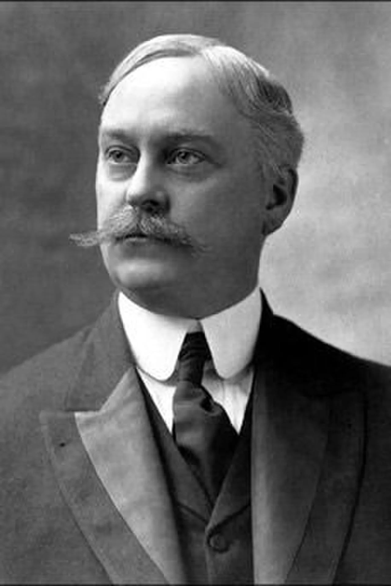 Porträt von Edward L. Hearn (1865–1945) – Gedenkseite