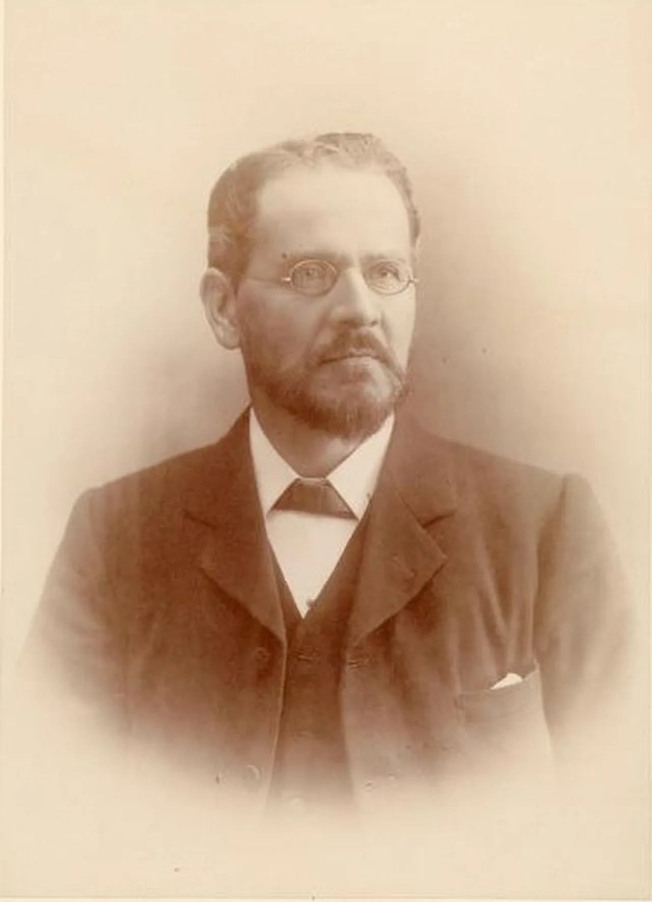 Porträt von Edward Pulsford (1844–1919) – Gedenkseite