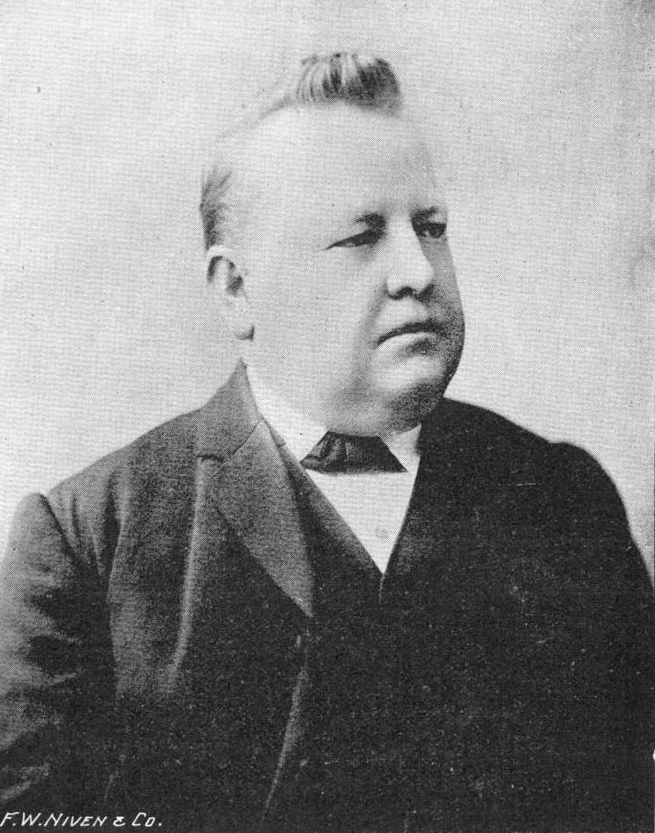 Porträt von Edward William Davies (1855–1904) – Gedenkseite