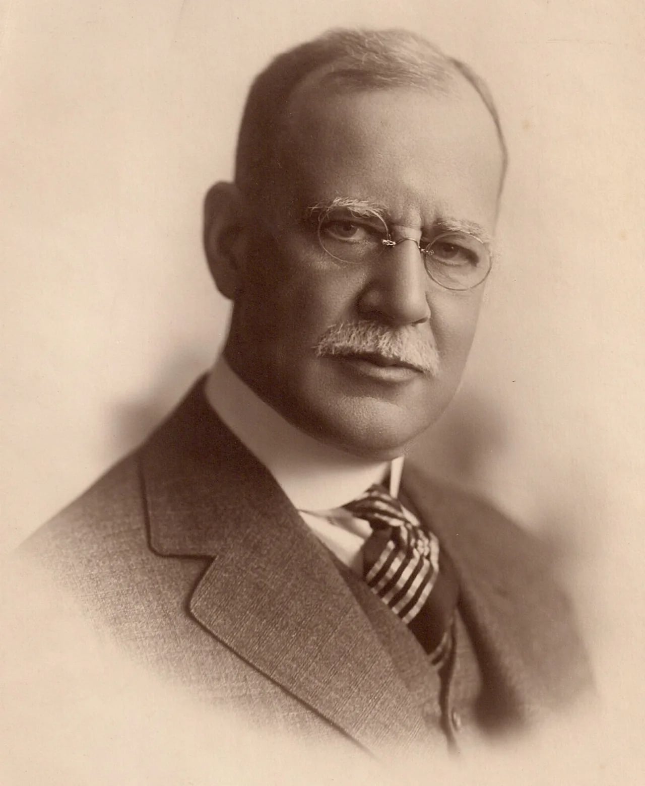 Portrait of Edwin S. Underhill (1861–1929) – memorial page