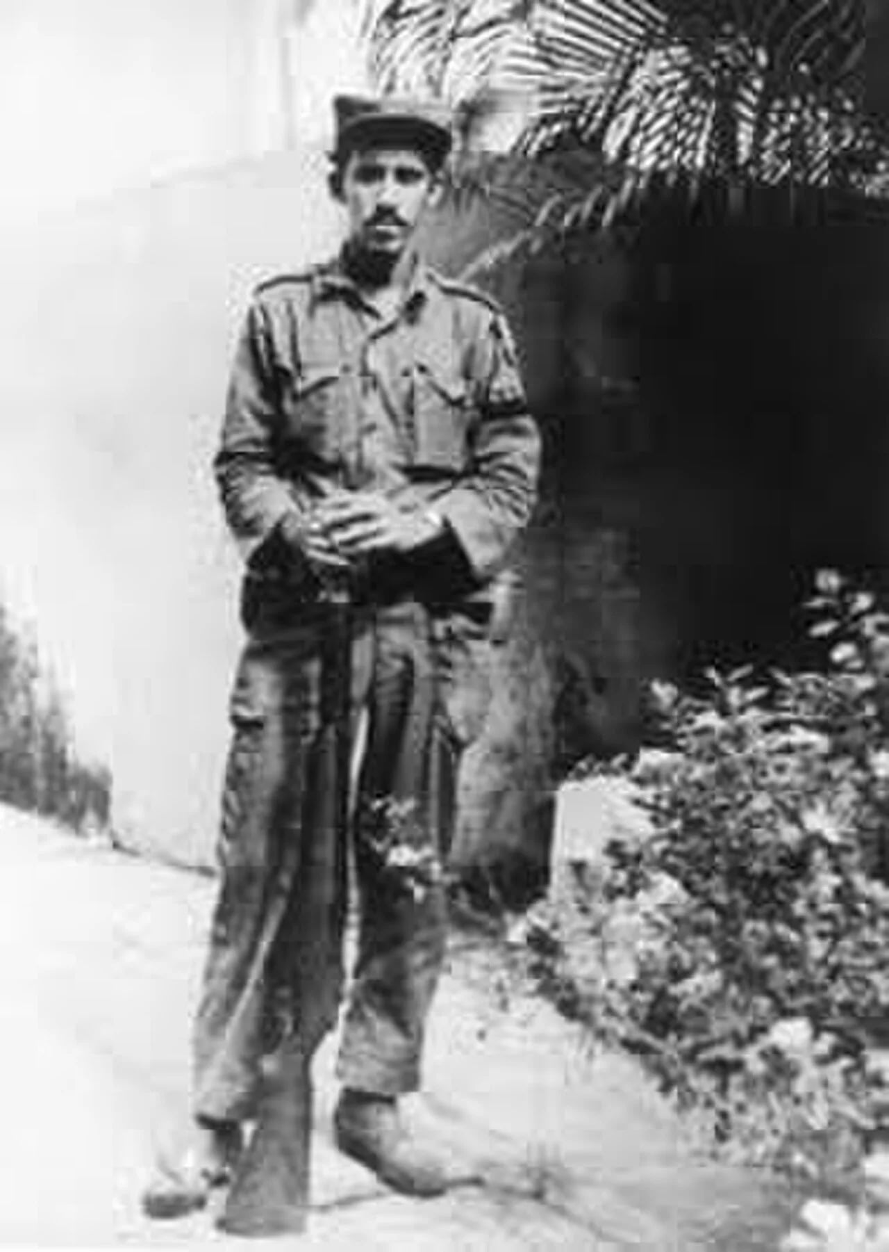 Portrait of Efigenio Ameijeiras (1931–2020) – memorial page