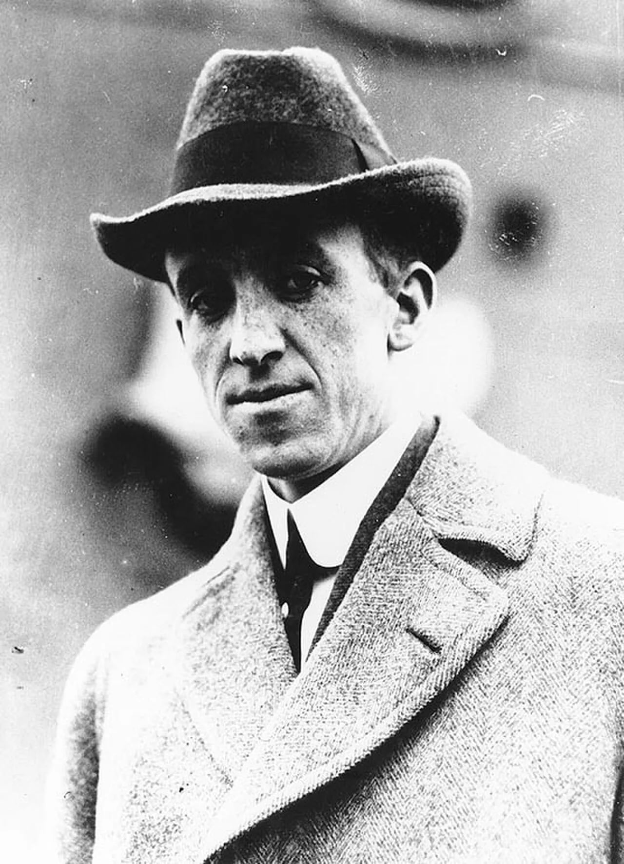 Porträt von Eugene Burton Ely (1886–1911) – Gedenkseite