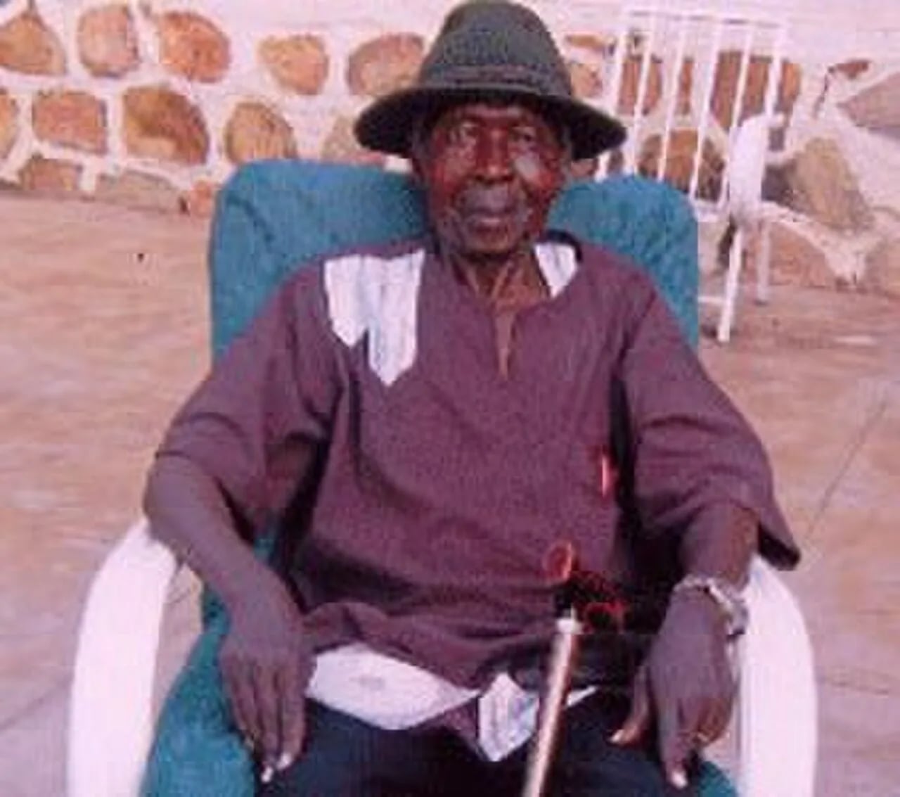 Porträt von Eliaba James Surur (1930–2014) – Gedenkseite