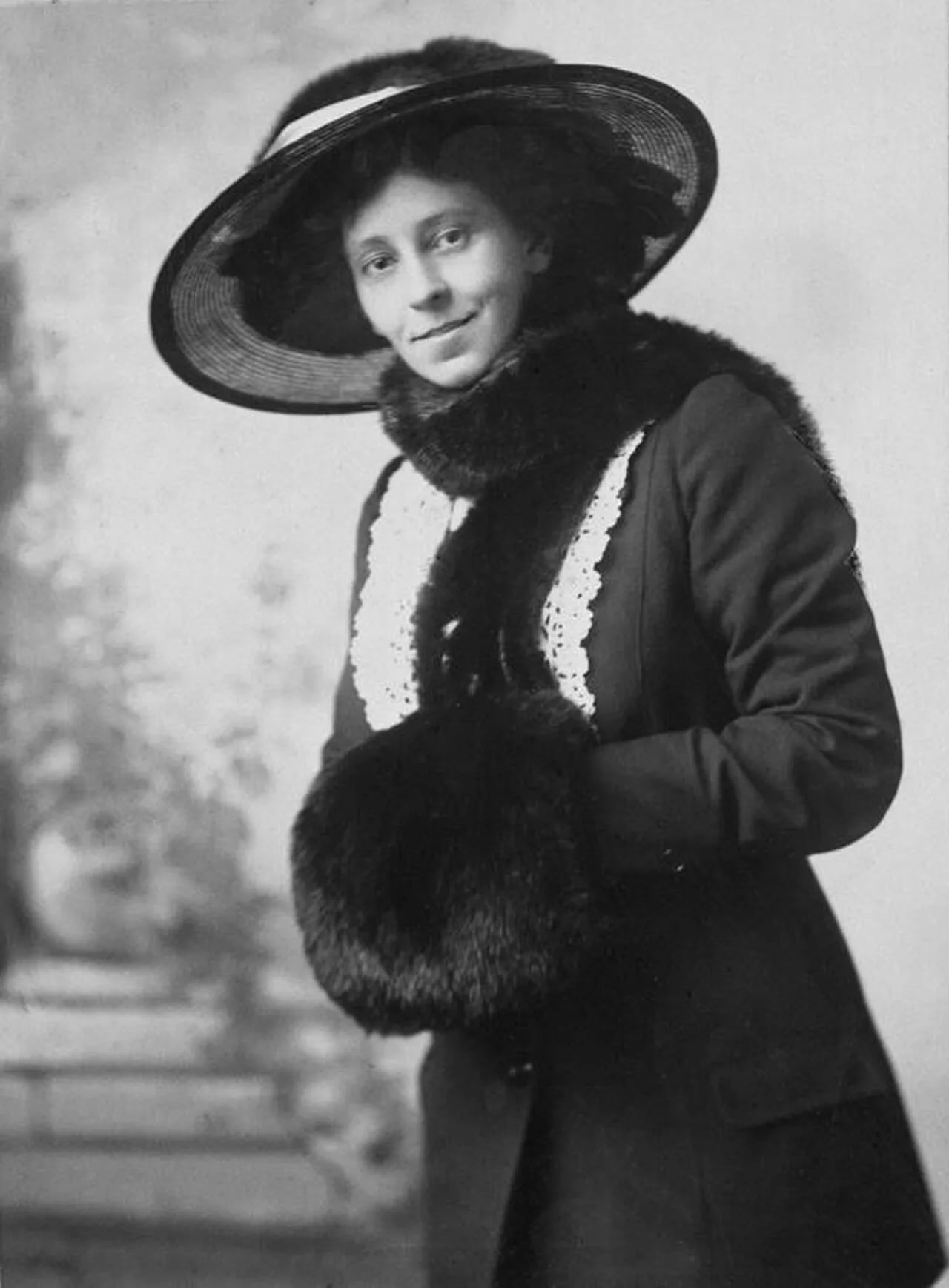 Porträt von Ellen Melville (1882–1946) – Gedenkseite