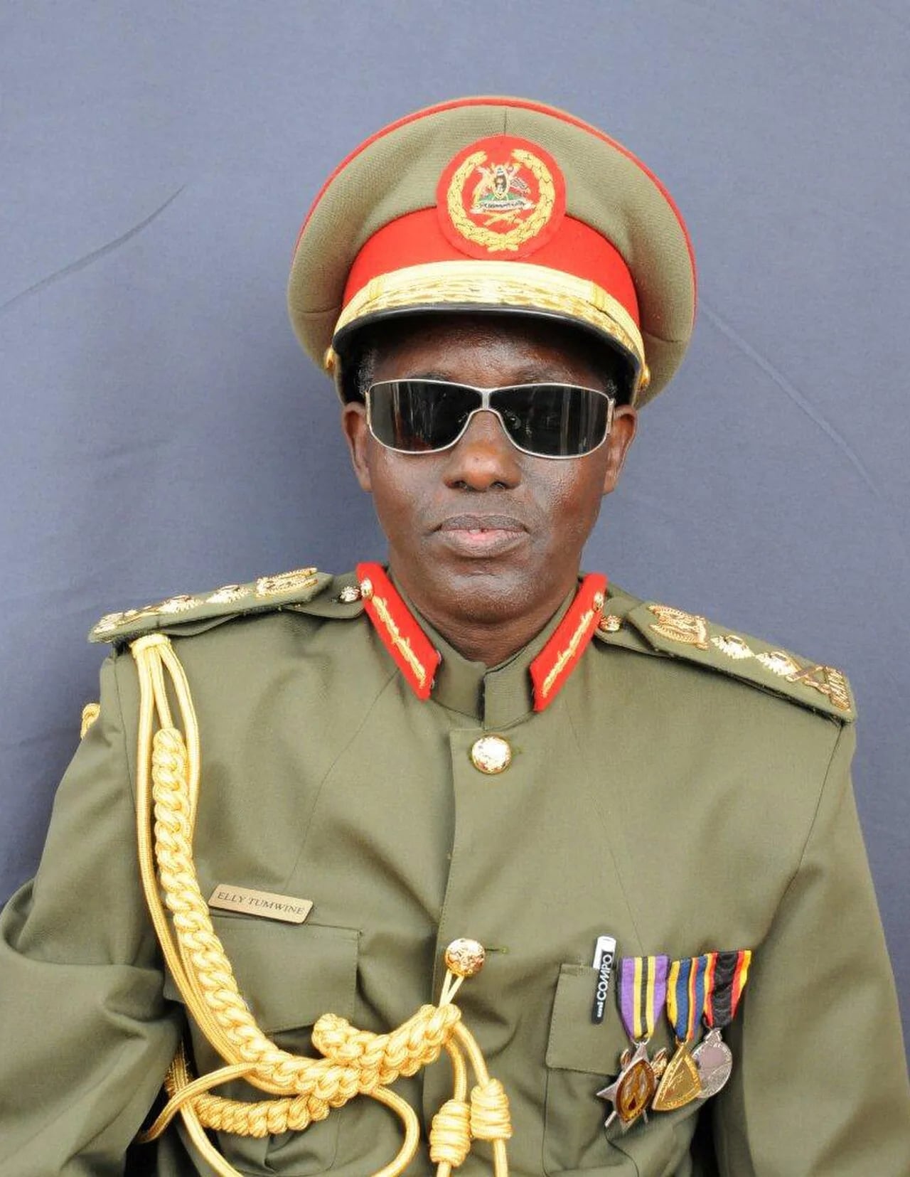 Porträt von Elly Tumwine (1954–2022) – Gedenkseite