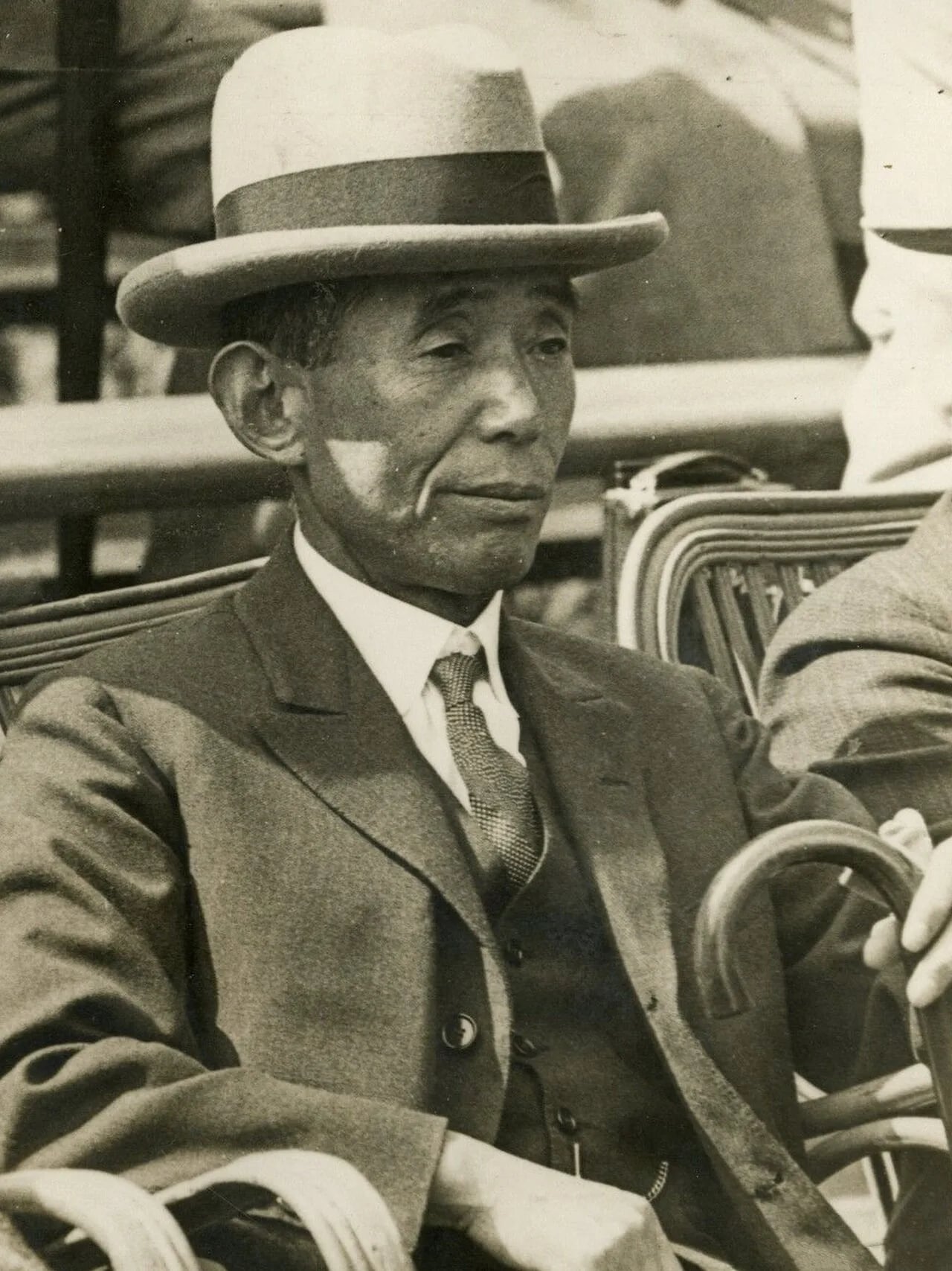 Portrait of Kenkichi Yoshizawa (1874–1965) – memorial page