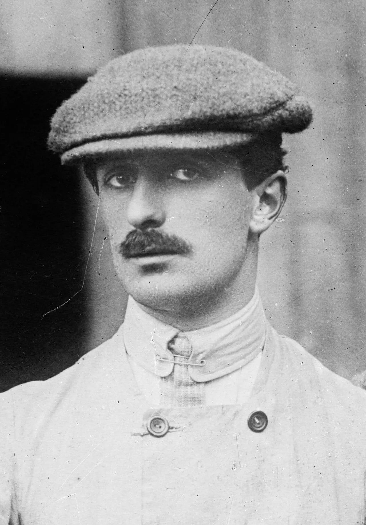 Portrait of Gabriel Voisin (1880–1973) – memorial page