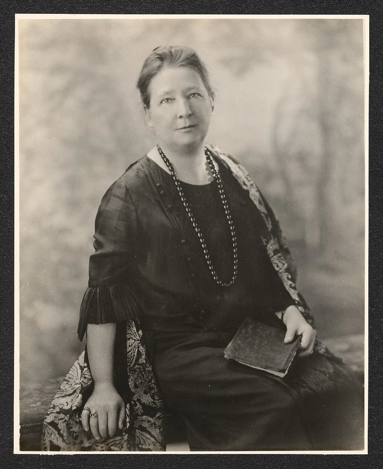 Porträt von Emily Bissell (1861–1948) – Gedenkseite