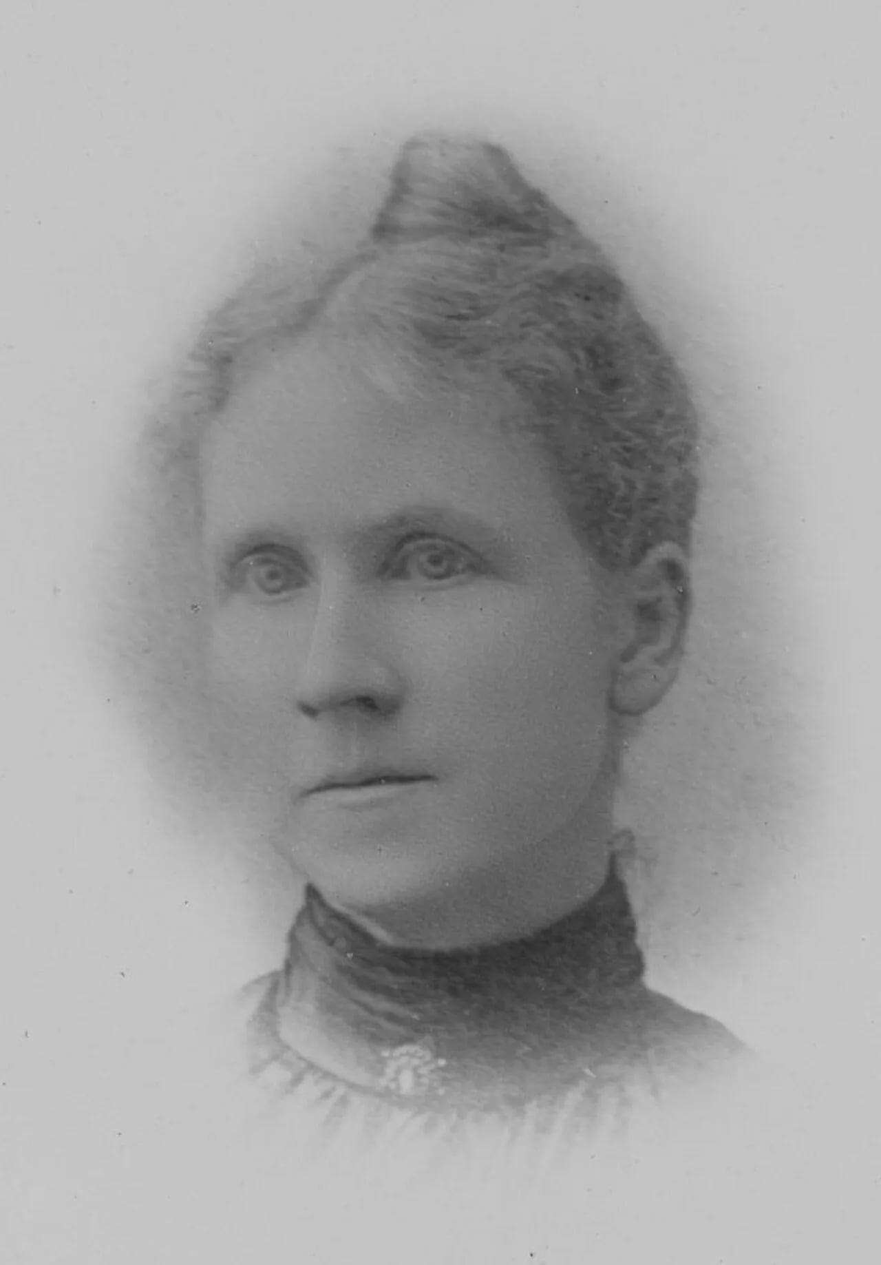 Portrait of Emily Susan Hartwell (1859–1951) – memorial page