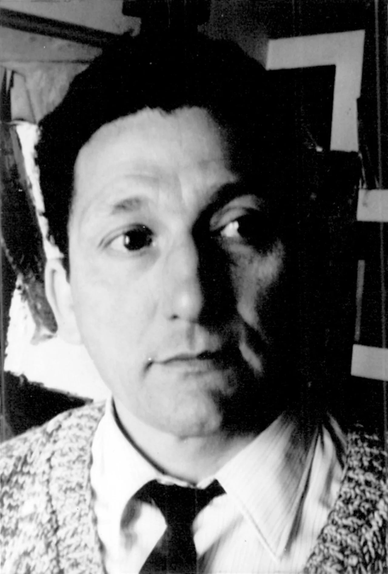 Portrait of Carloandrés López del Rey (1926–2018) – memorial page