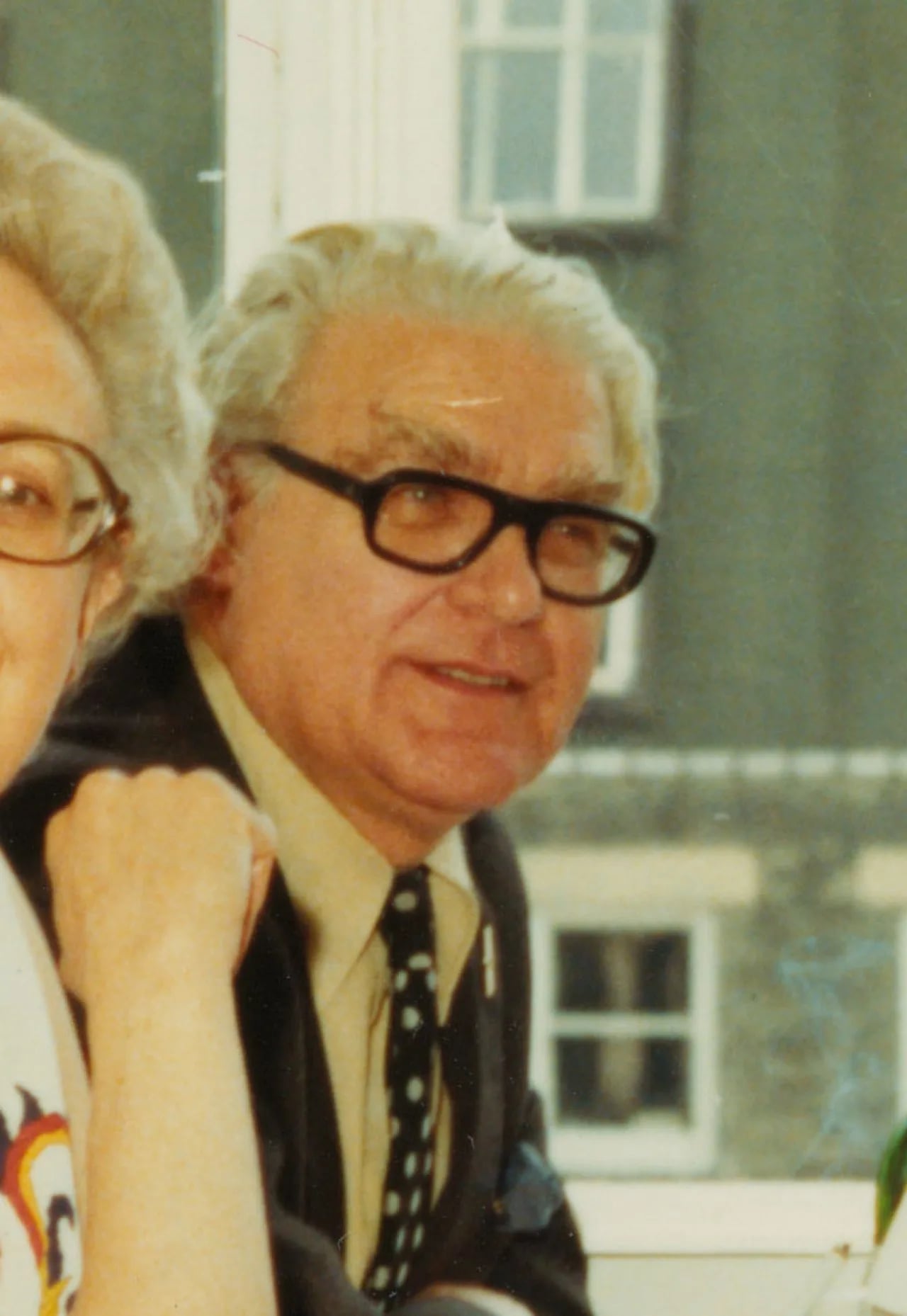 Porträt von Emrys Jones (1920–2006) – Gedenkseite