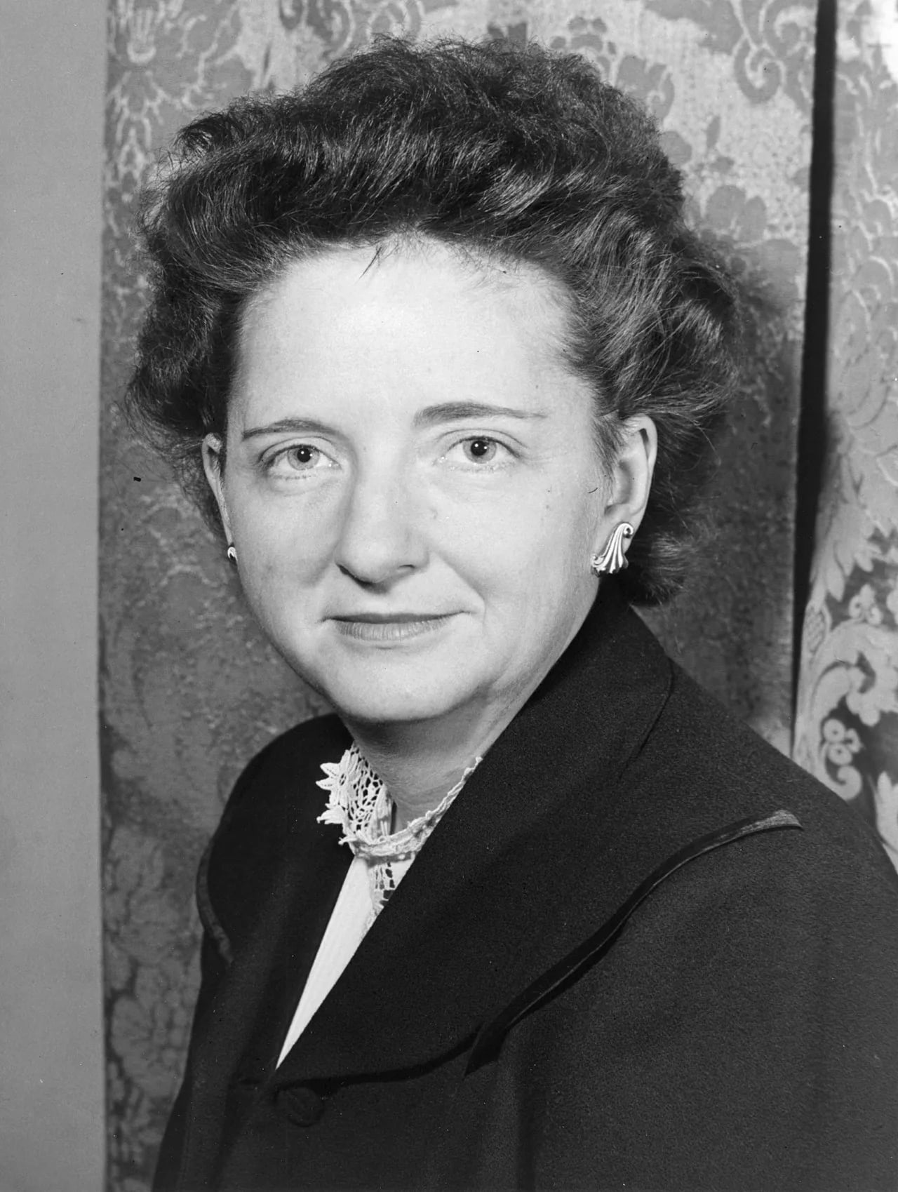 Porträt von Elizabeth Bentley (1908–1963) – Gedenkseite
