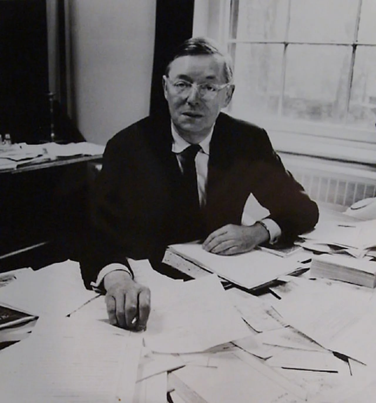 Porträt von John Pope-Hennessy (1913–1994) – Gedenkseite