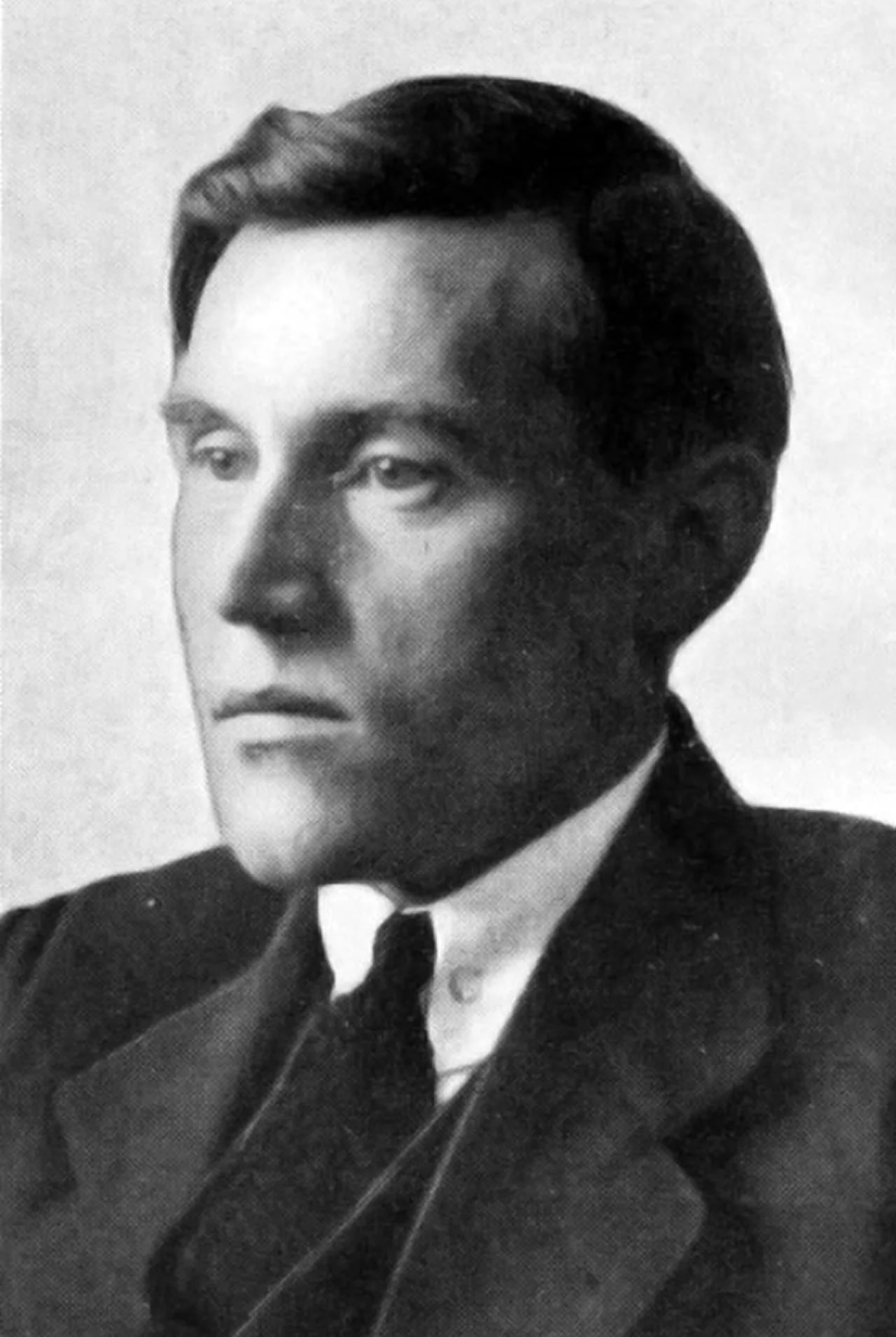 Portrait of Kristoffer Aamot (1889–1955) – memorial page