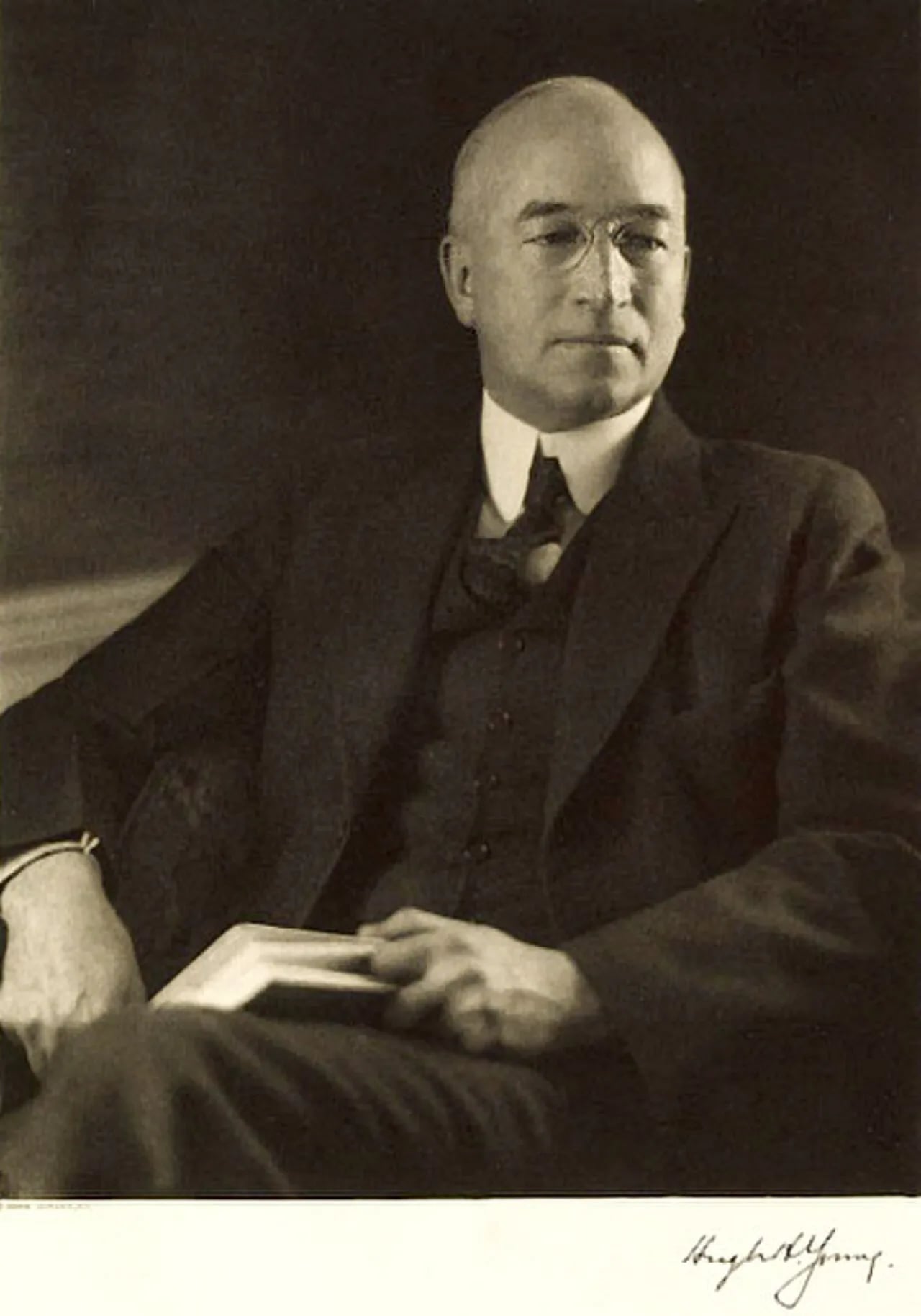 Portrait of Hugh Young (1870–1945) – memorial page