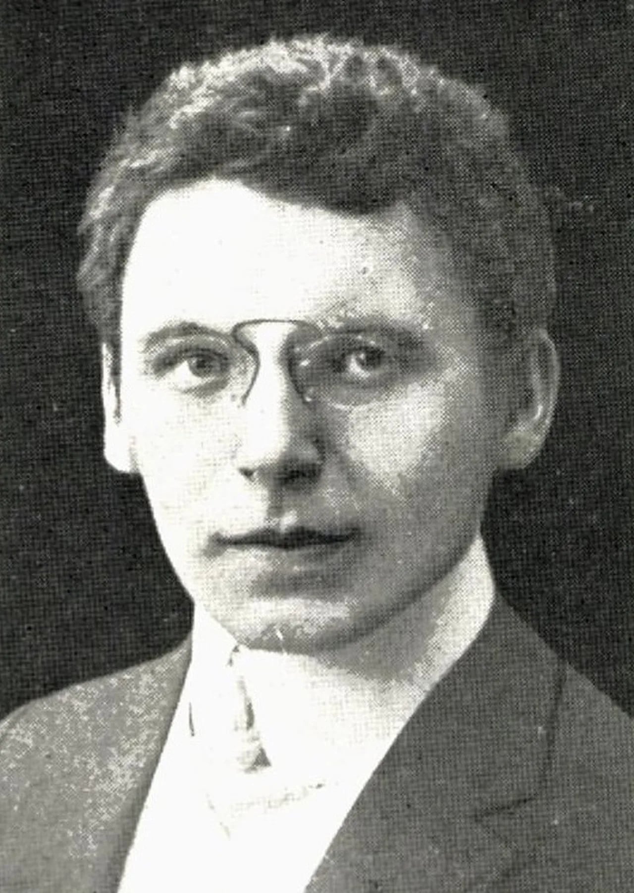 Portrait of Erik Glosimodt (1881–1921) – memorial page