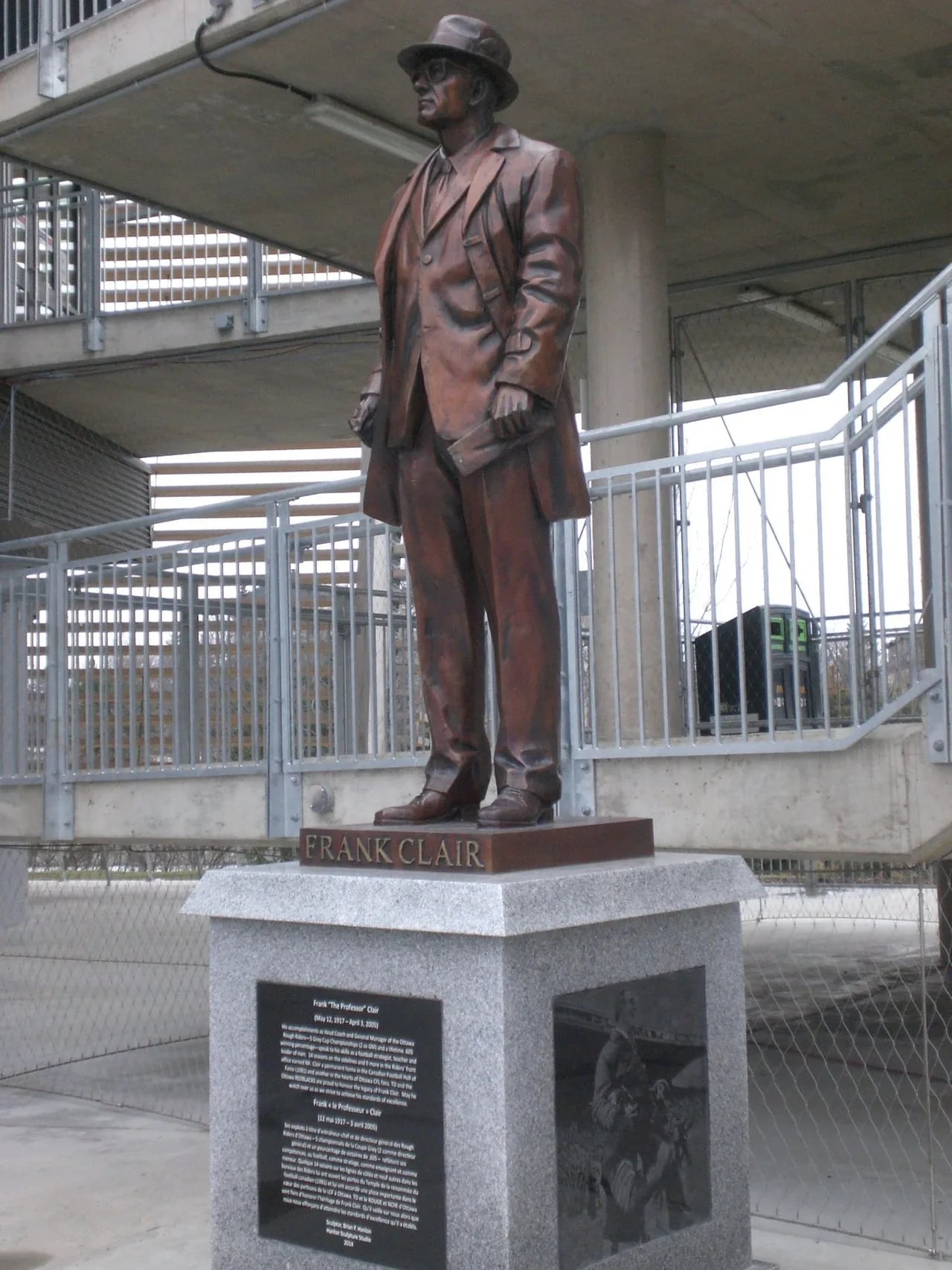 Portrait of Frank Clair (1917–2005) – memorial page