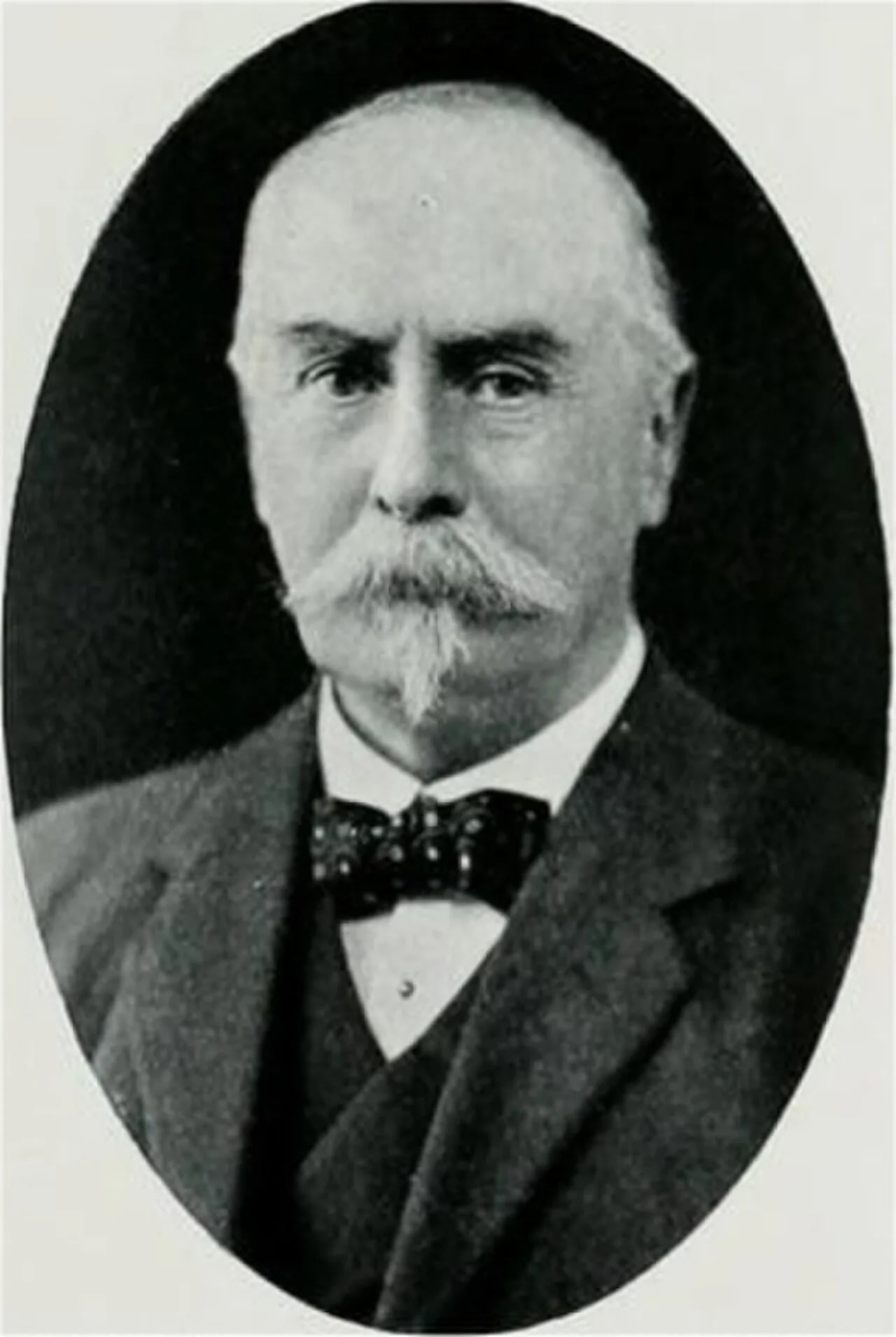 Portrait of Reginald Blomfield (1856–1942) – memorial page