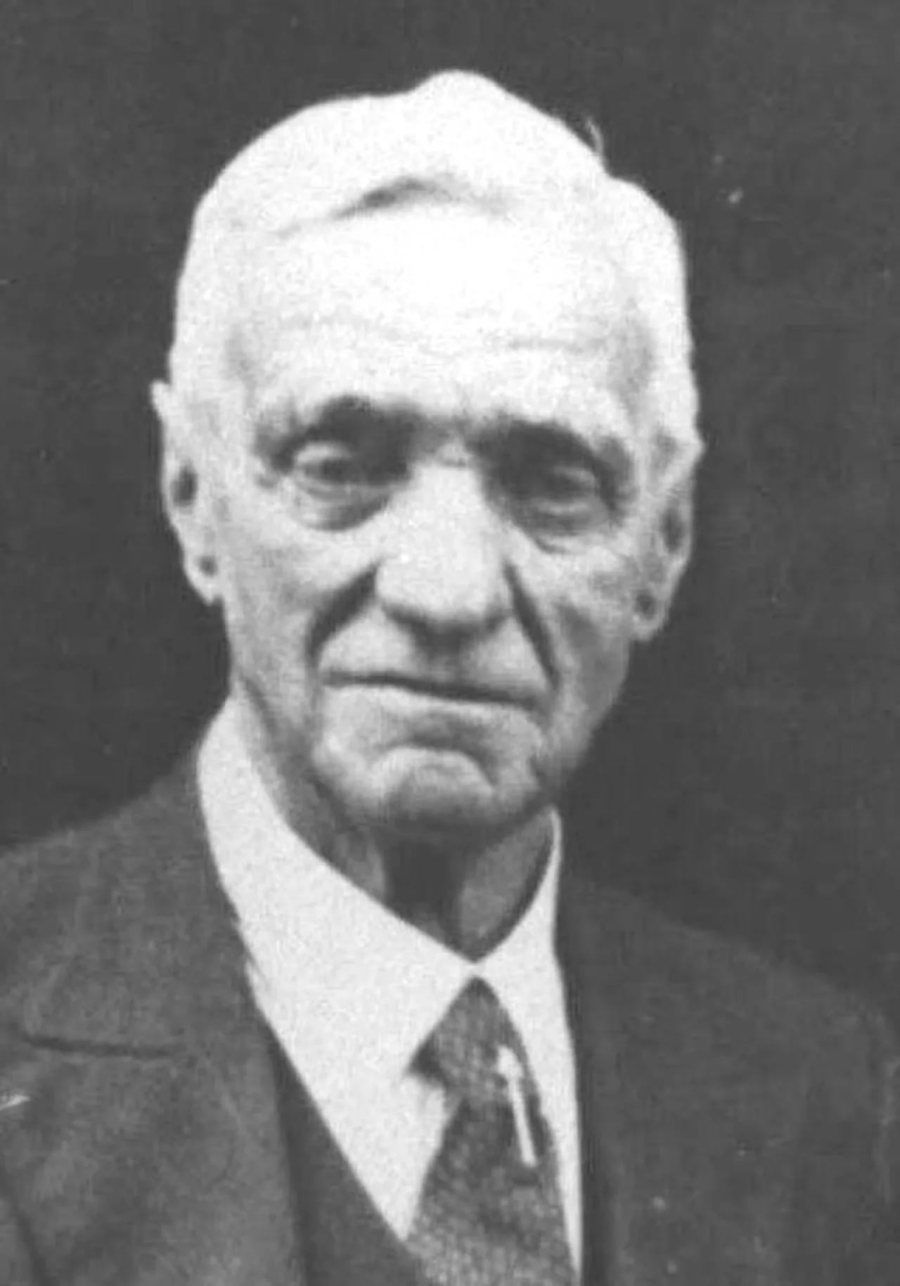 Porträt von Ernest Andrews (1873–1961) – Gedenkseite