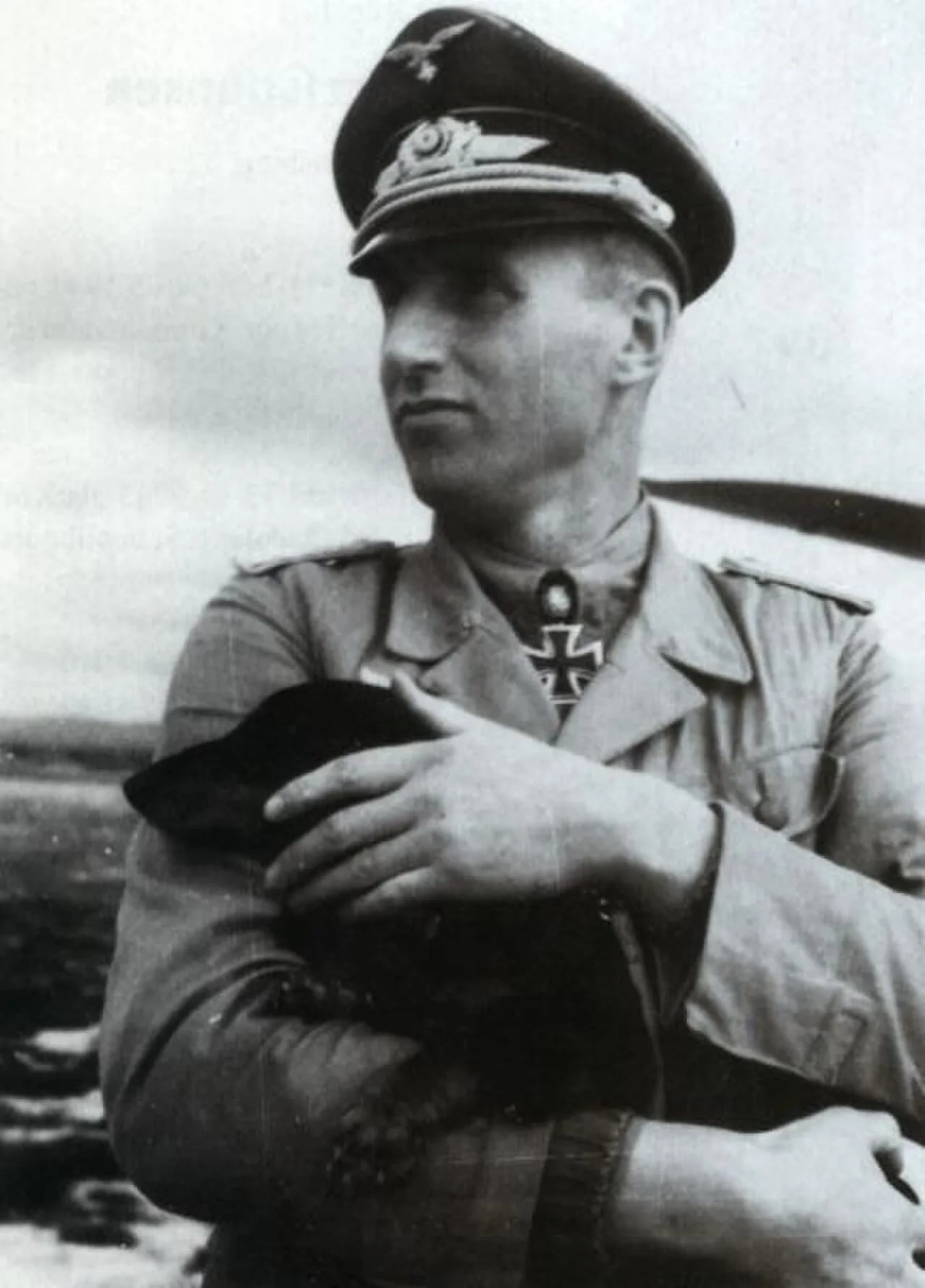 Portrait of Erwin Clausen (1911–1943) – memorial page