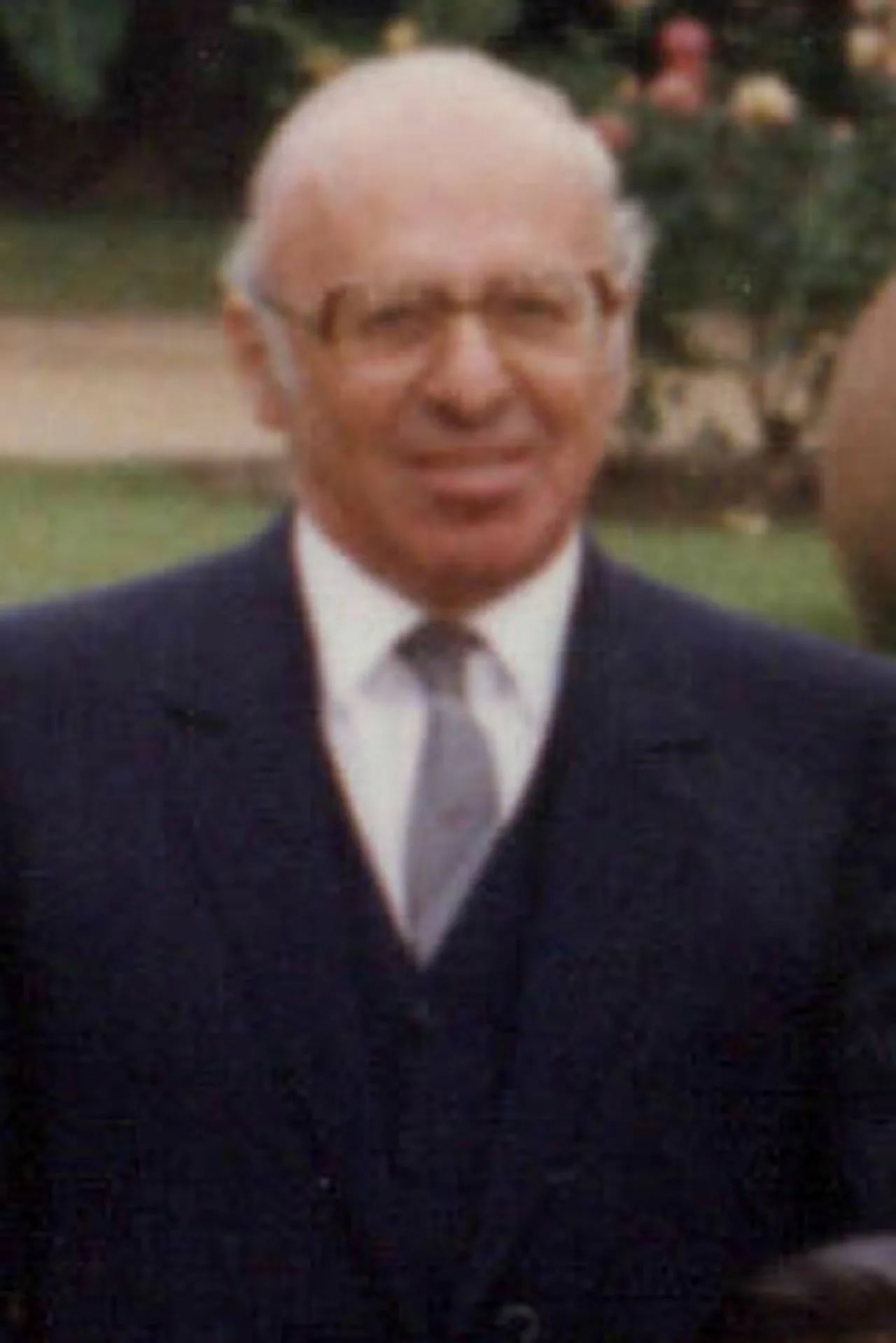 Portrait of René Abeliuk (1931–2014) – memorial page