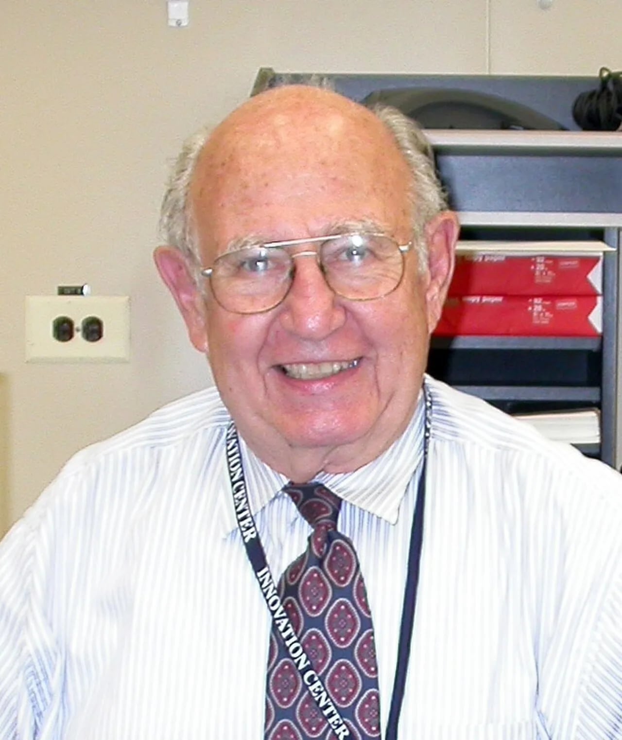 Portrait of Eugene I. Gordon (1930–2014) – memorial page