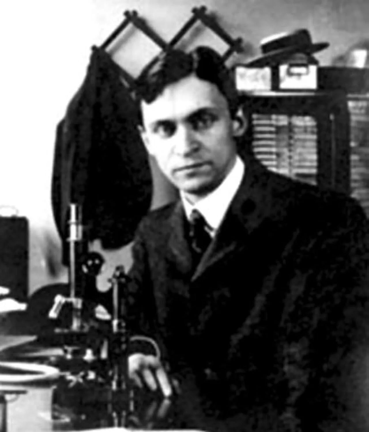Portrait of Eugene Lindsay Opie (1873–1971) – memorial page