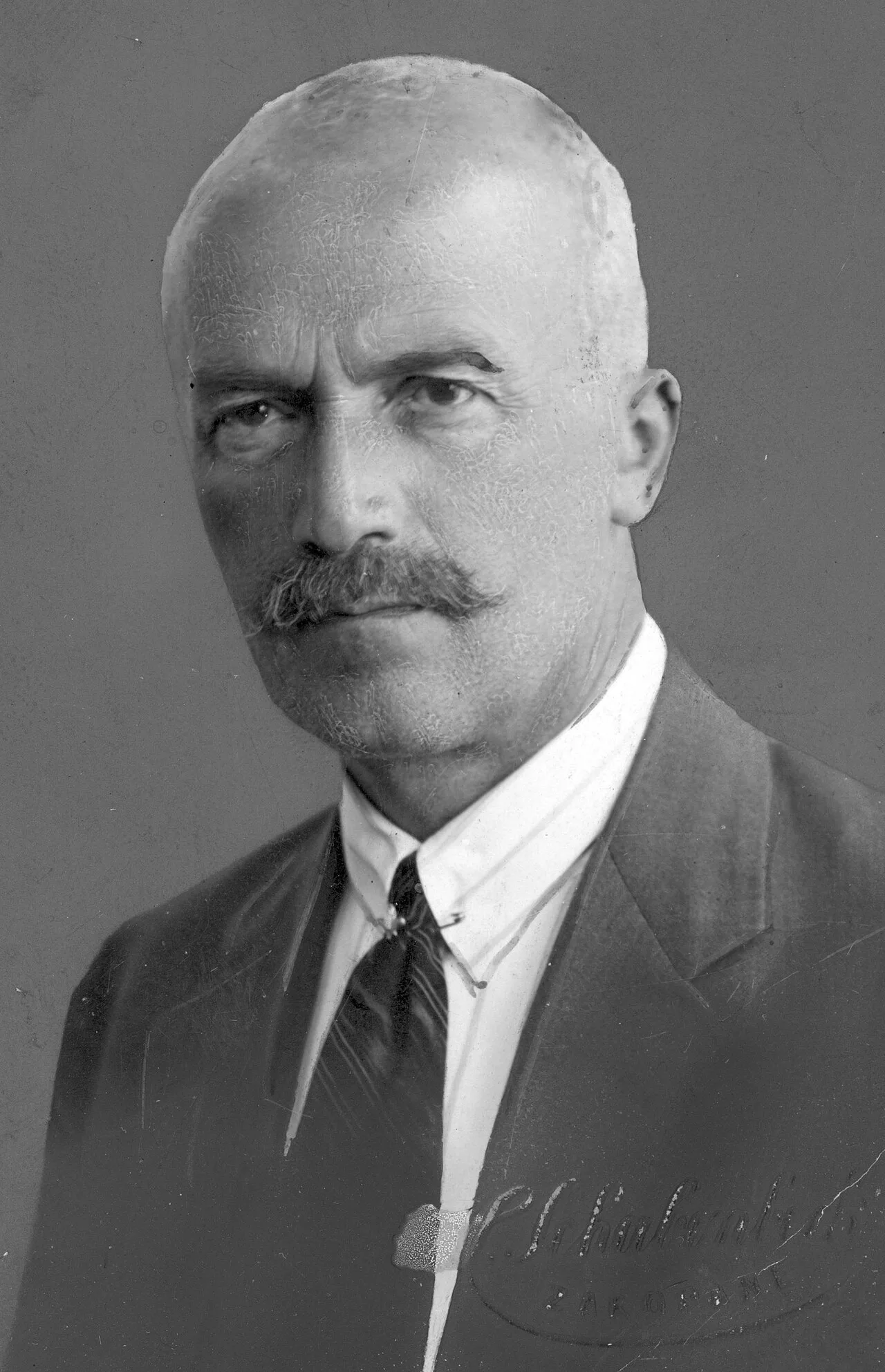 Porträt von Eugeniusz Piasecki (1872–1947) – Gedenkseite