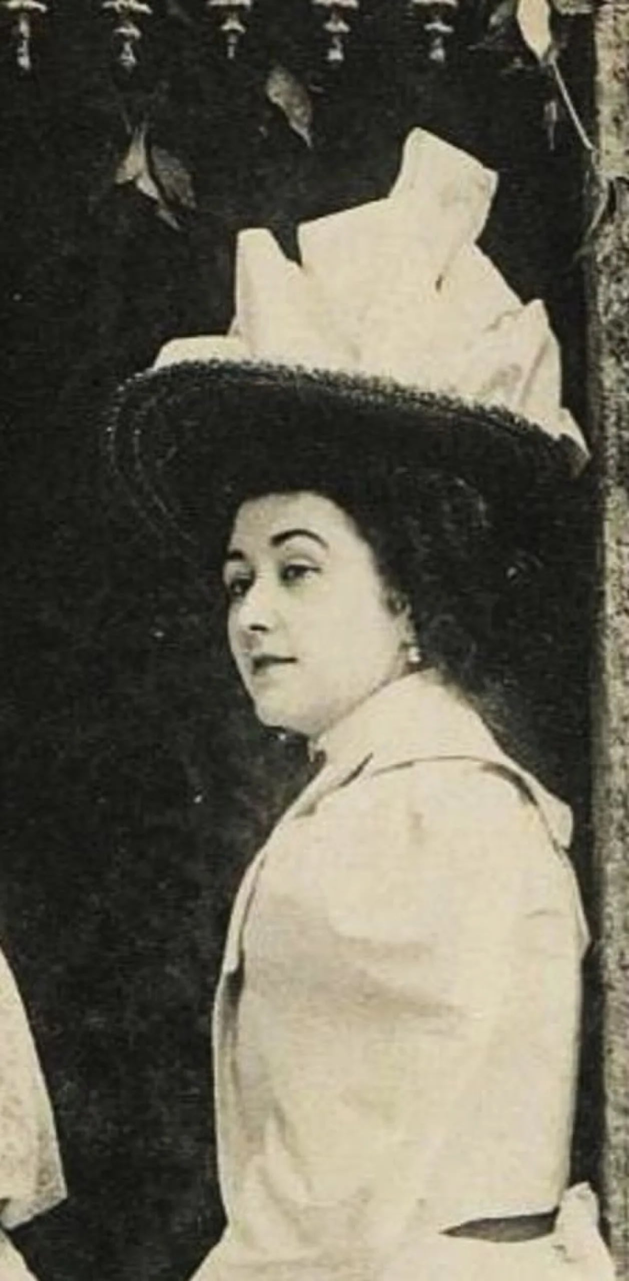 Porträt von Eugénie Fougère (1861–1903) – Gedenkseite