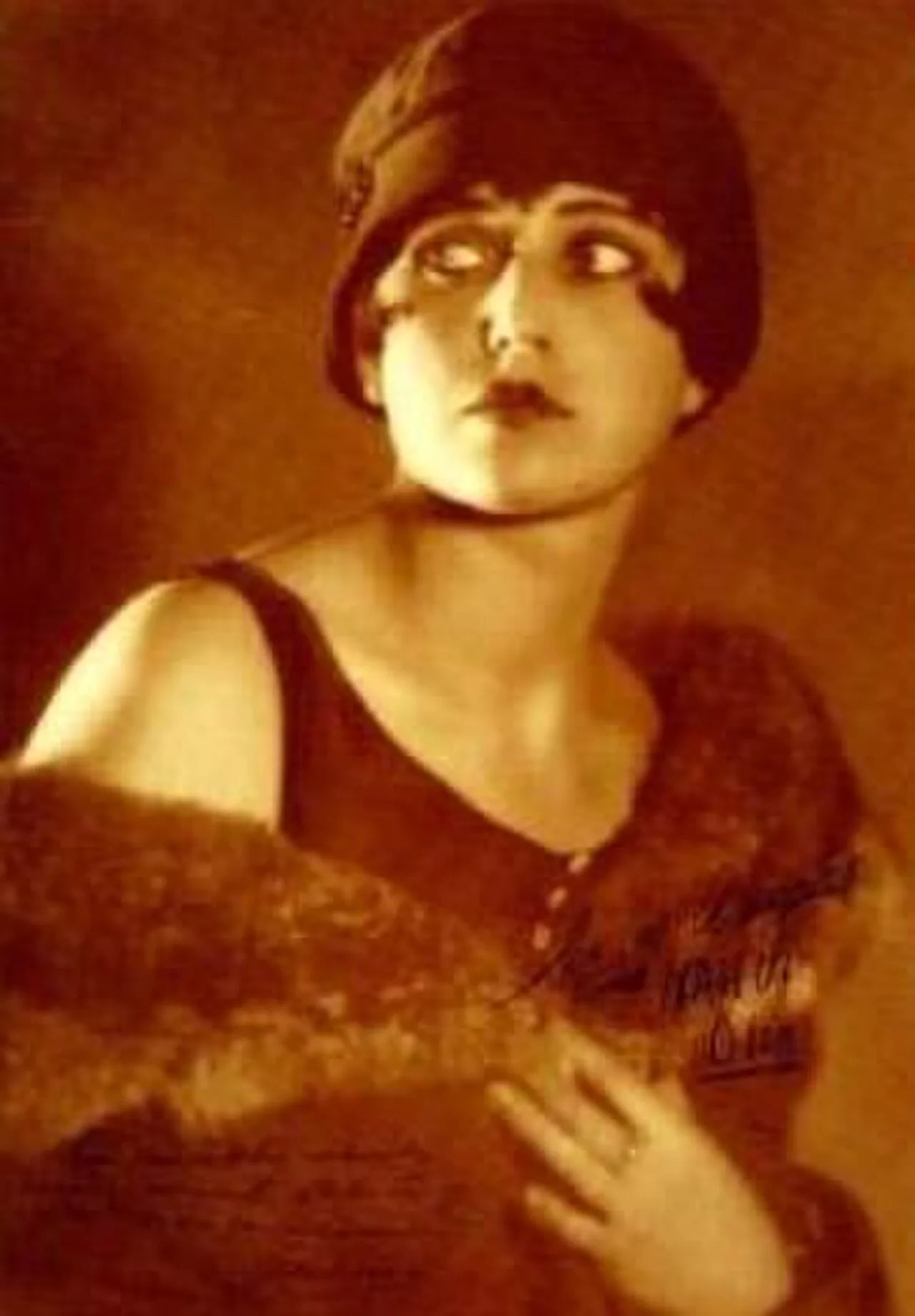 Porträt von Carmen Mondragón (1893–1978) – Gedenkseite
