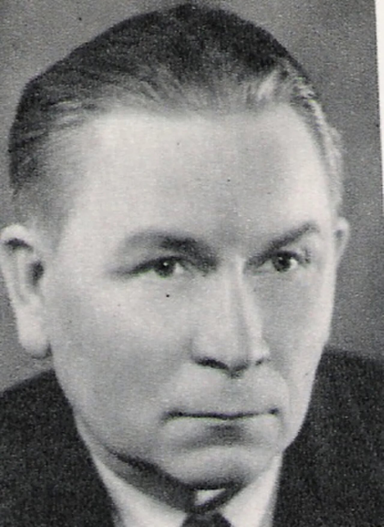 Porträt von Väinö Riikkilä (1906–1969) – Gedenkseite