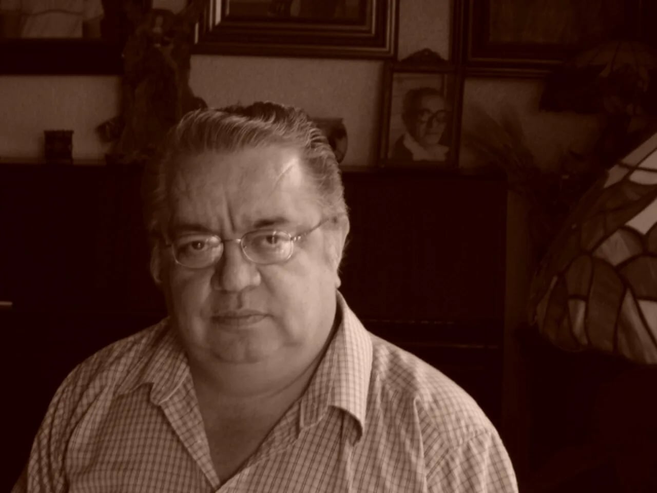 Portrait of Gonzalo Morales Sáurez (1945–2017) – memorial page