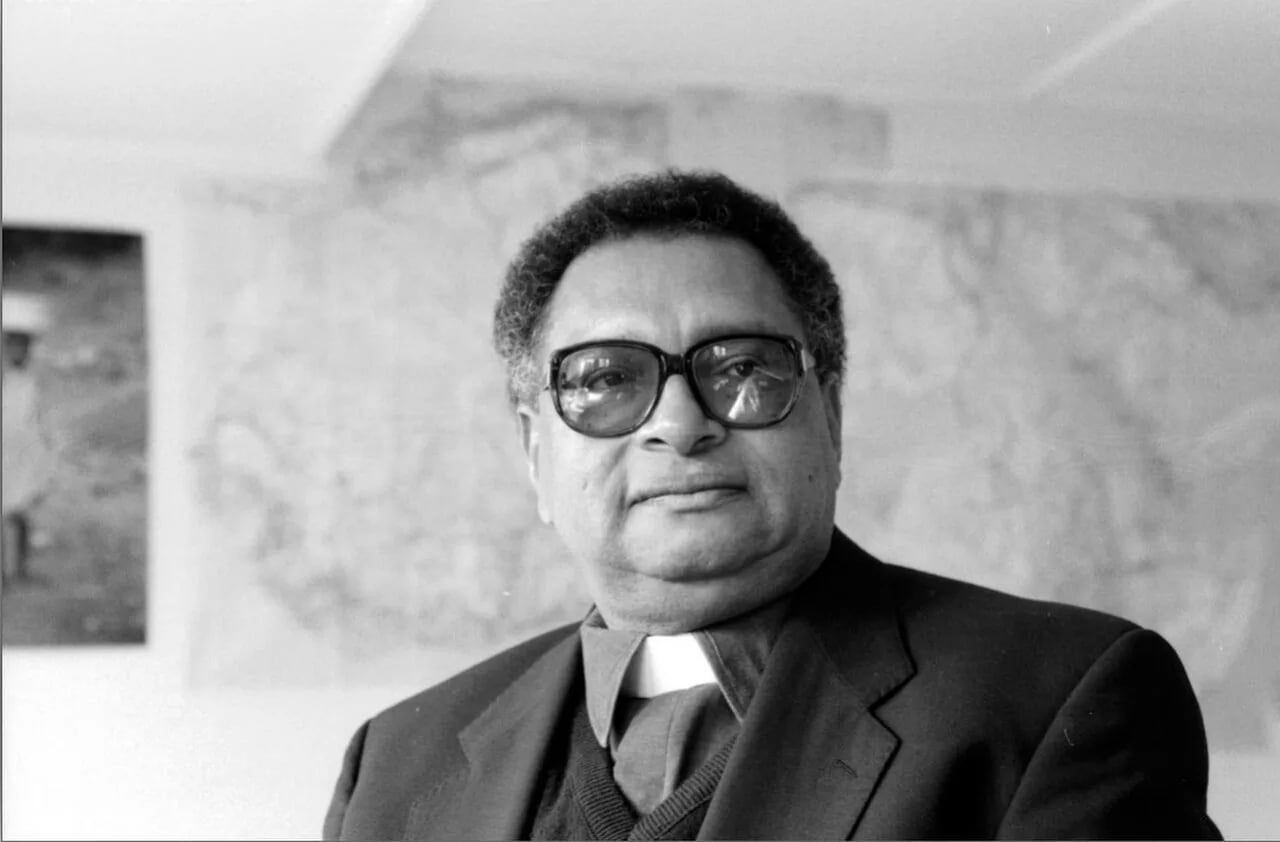 Porträt von Michael Kpakala Francis (1936–2013) – Gedenkseite