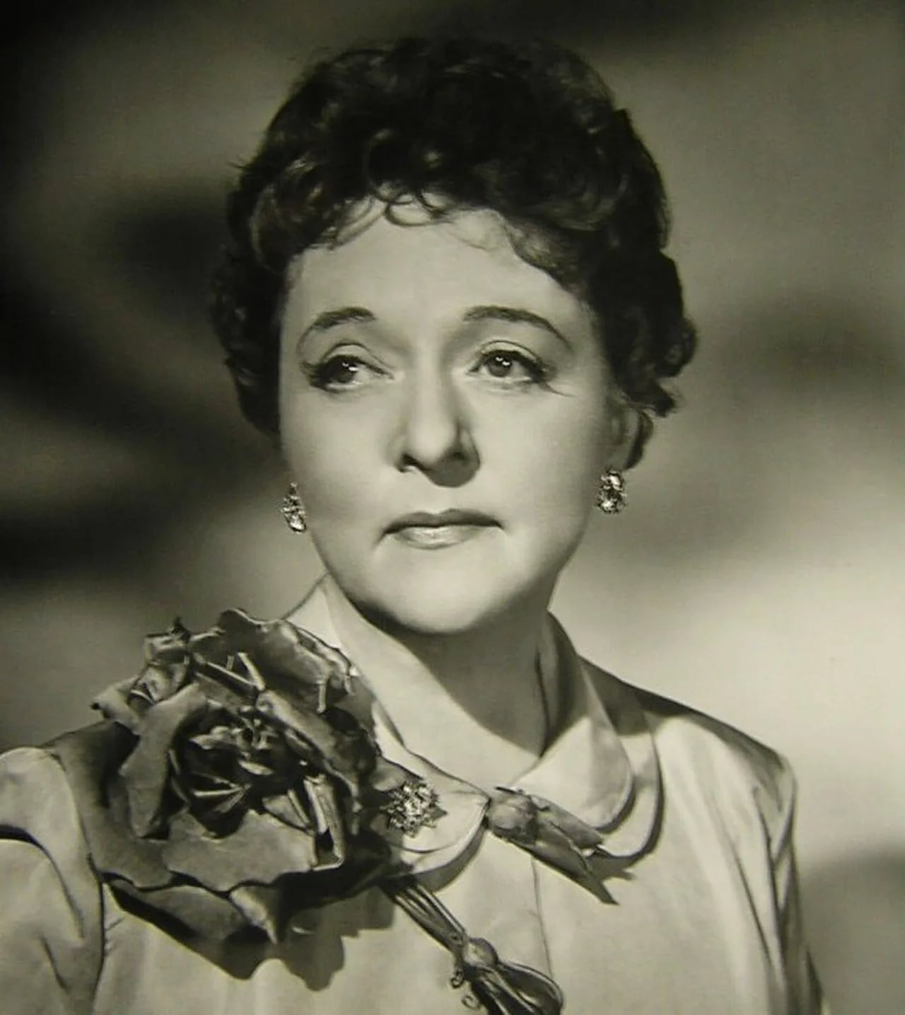 Porträt von Jessie Royce Landis (1896–1972) – Gedenkseite