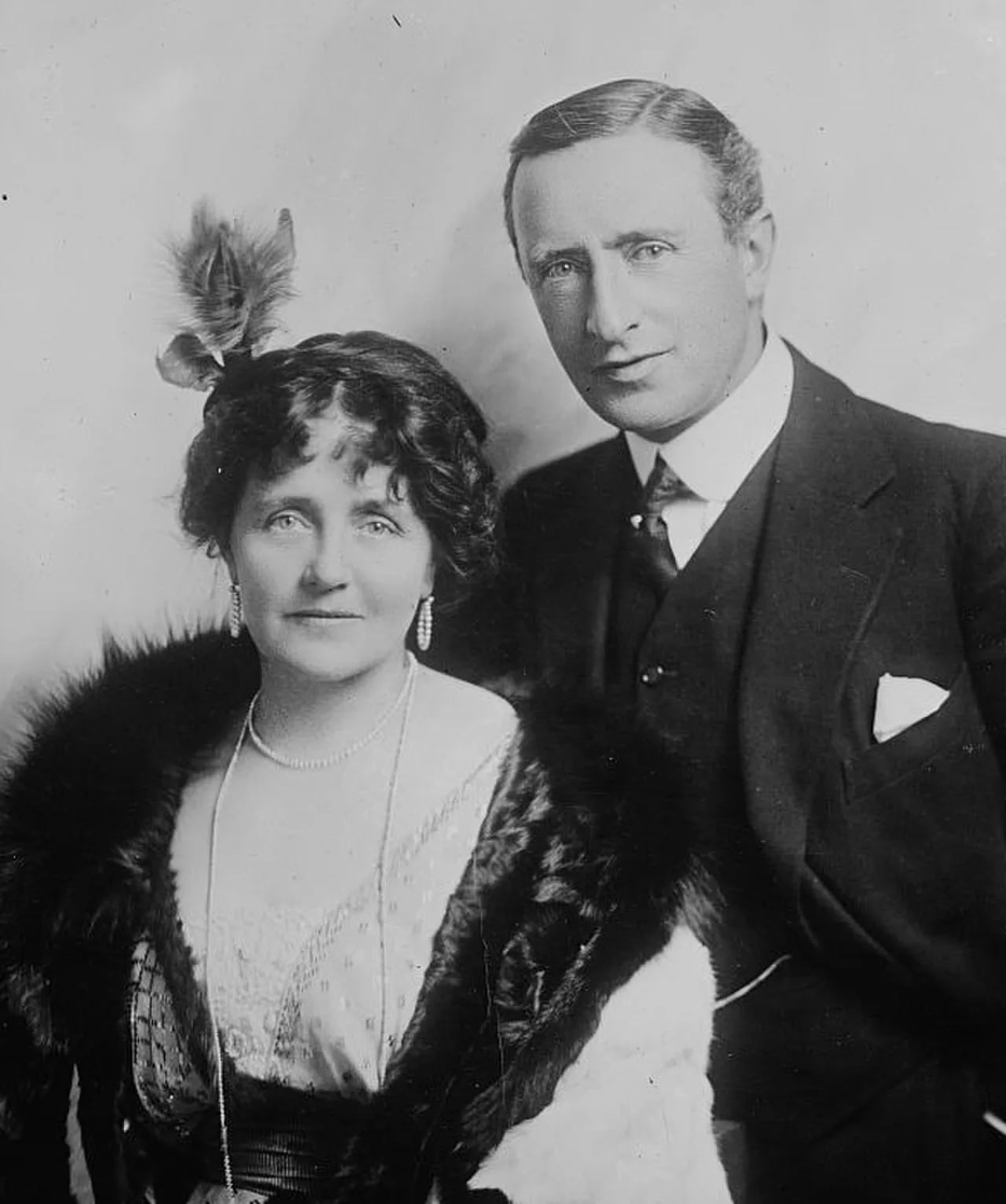 Portrait of Eva Moore (1870–1955) – memorial page