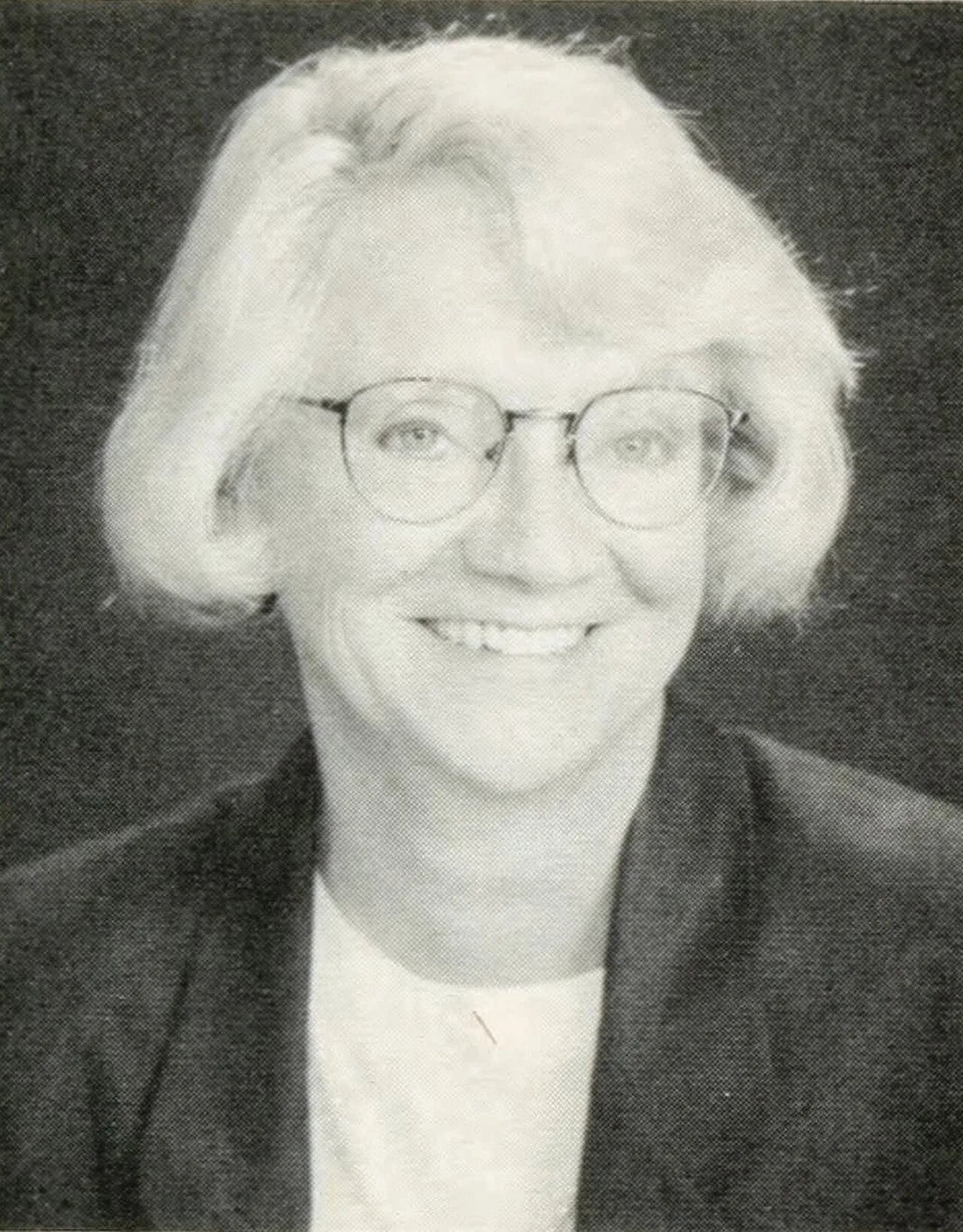 Porträt von Evelyn Chesky (1933–2025) – Gedenkseite
