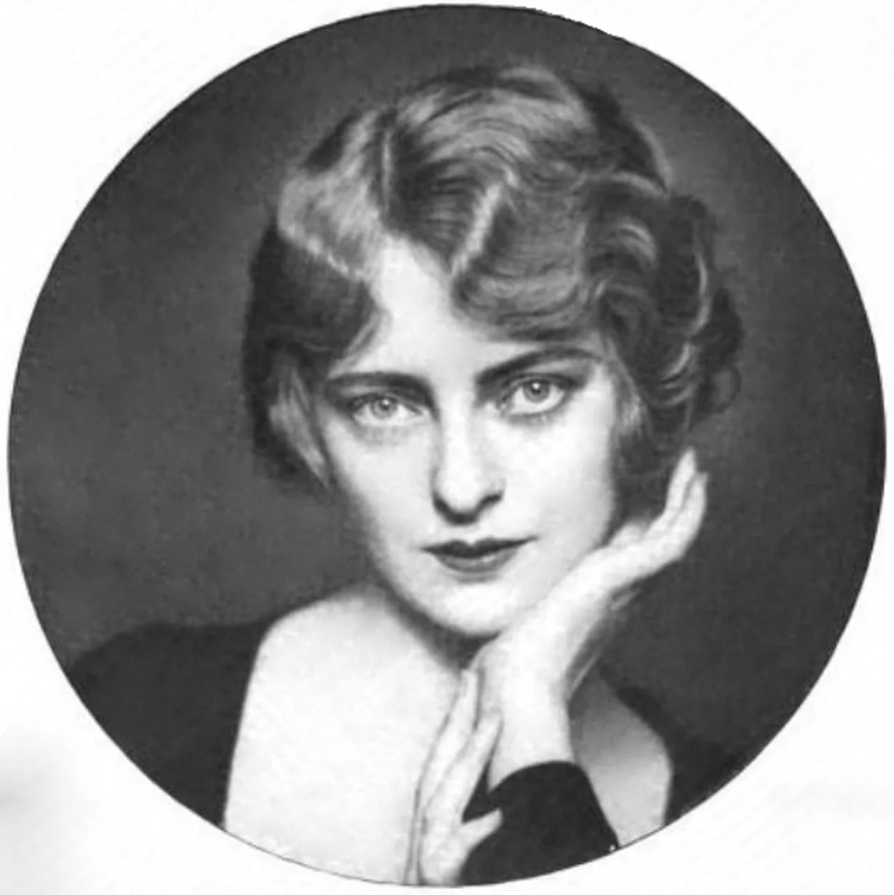Portrait of Evelyn Hoey (1910–1935) – memorial page