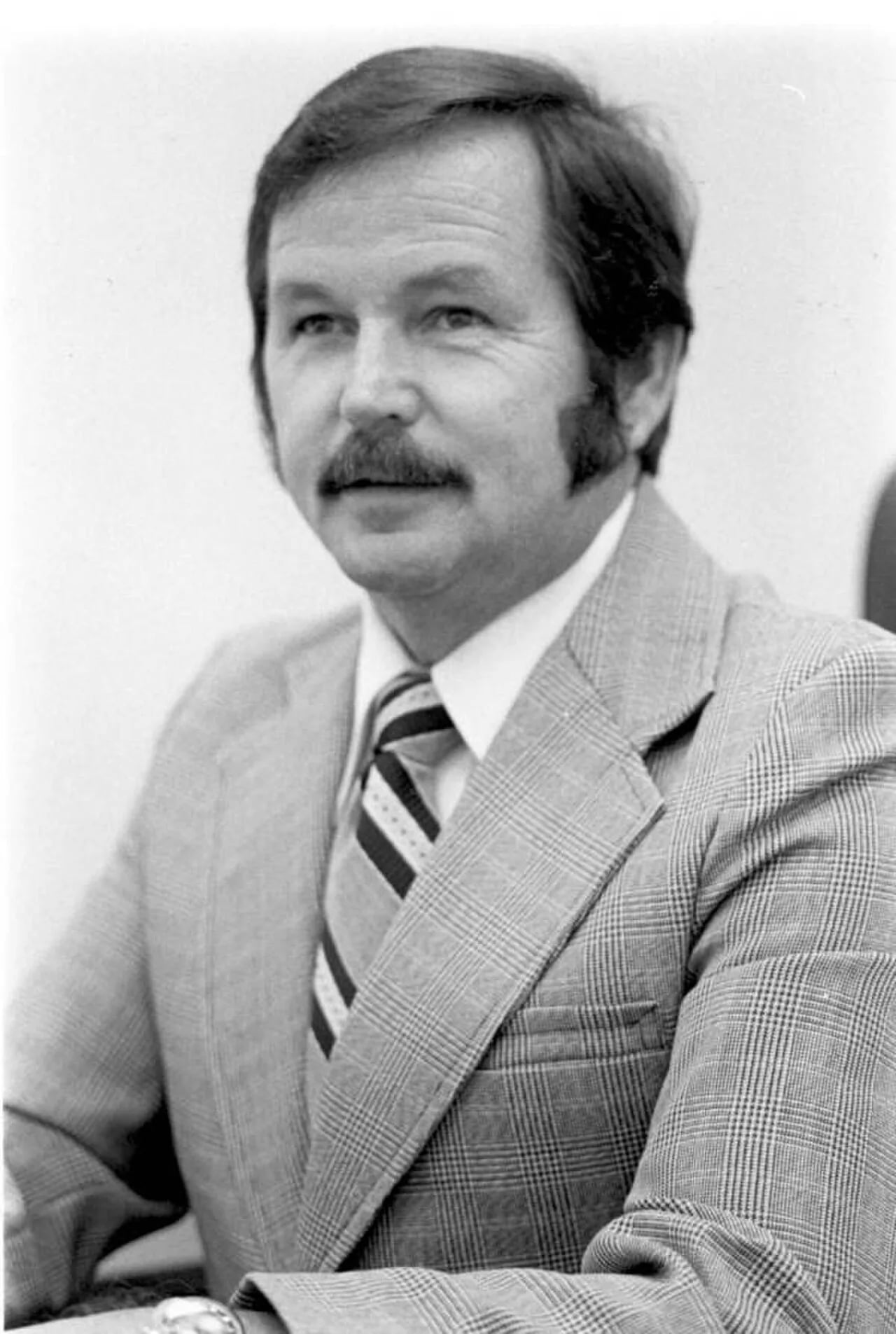 Porträt von Everett A. Kelly (1926–2018) – Gedenkseite