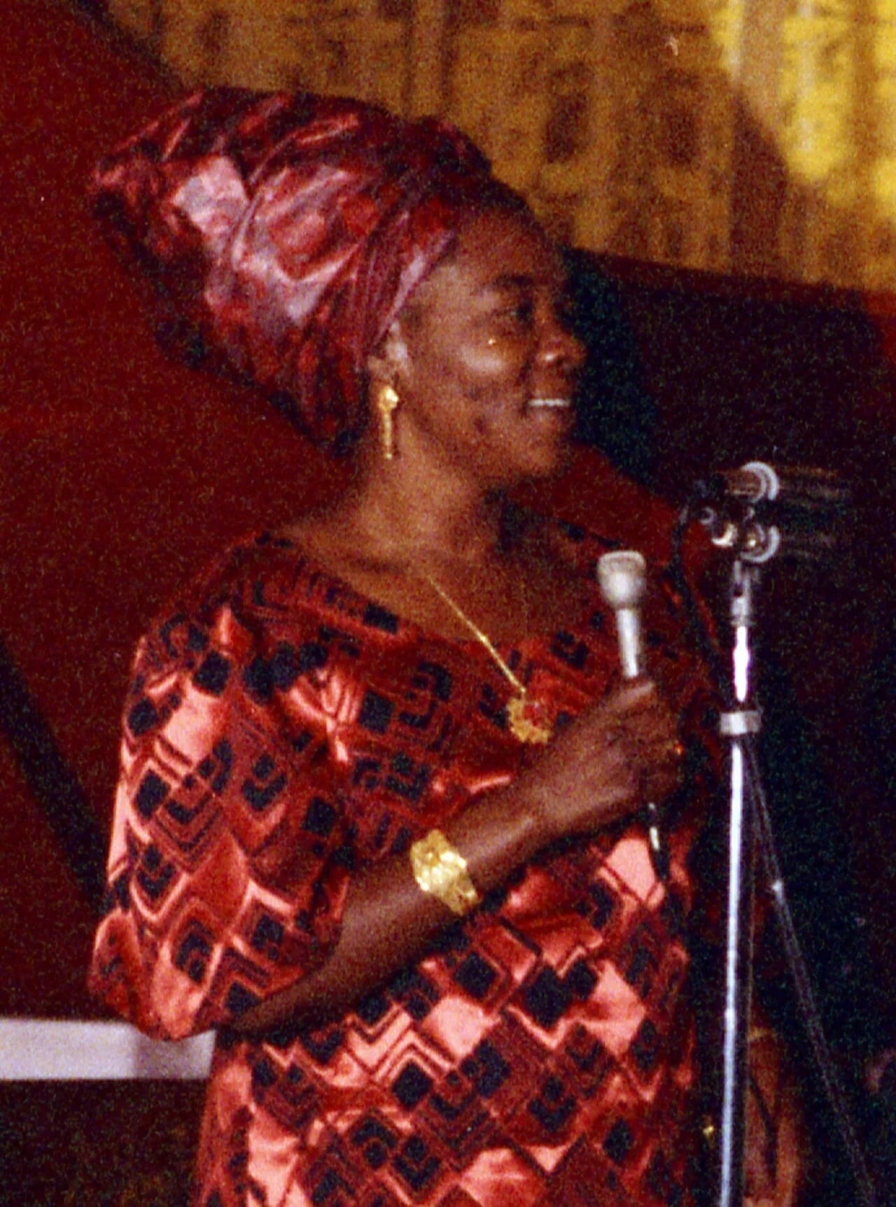 Porträt von Betty Kaunda (1928–2012) – Gedenkseite
