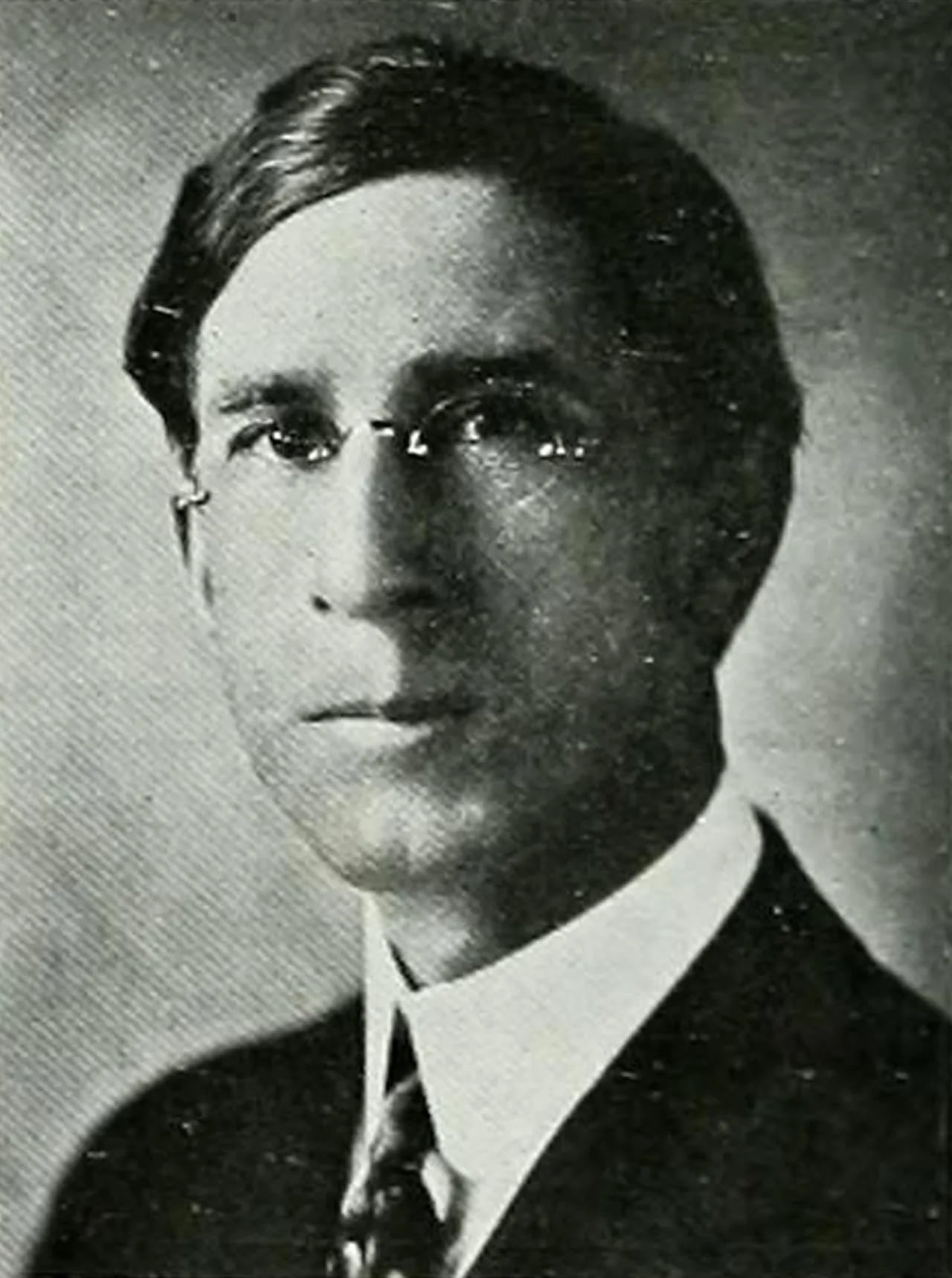Portrait of F. M. Crawford (1883–1953) – memorial page