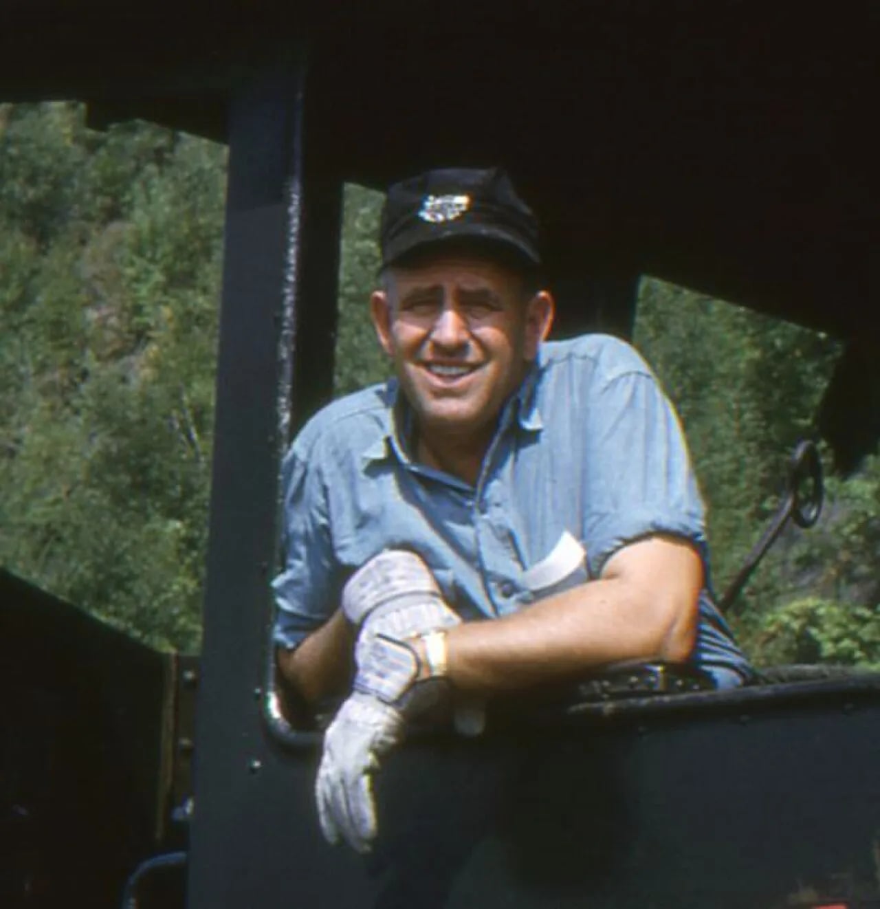 Portrait of F. Nelson Blount (1918–1967) – memorial page