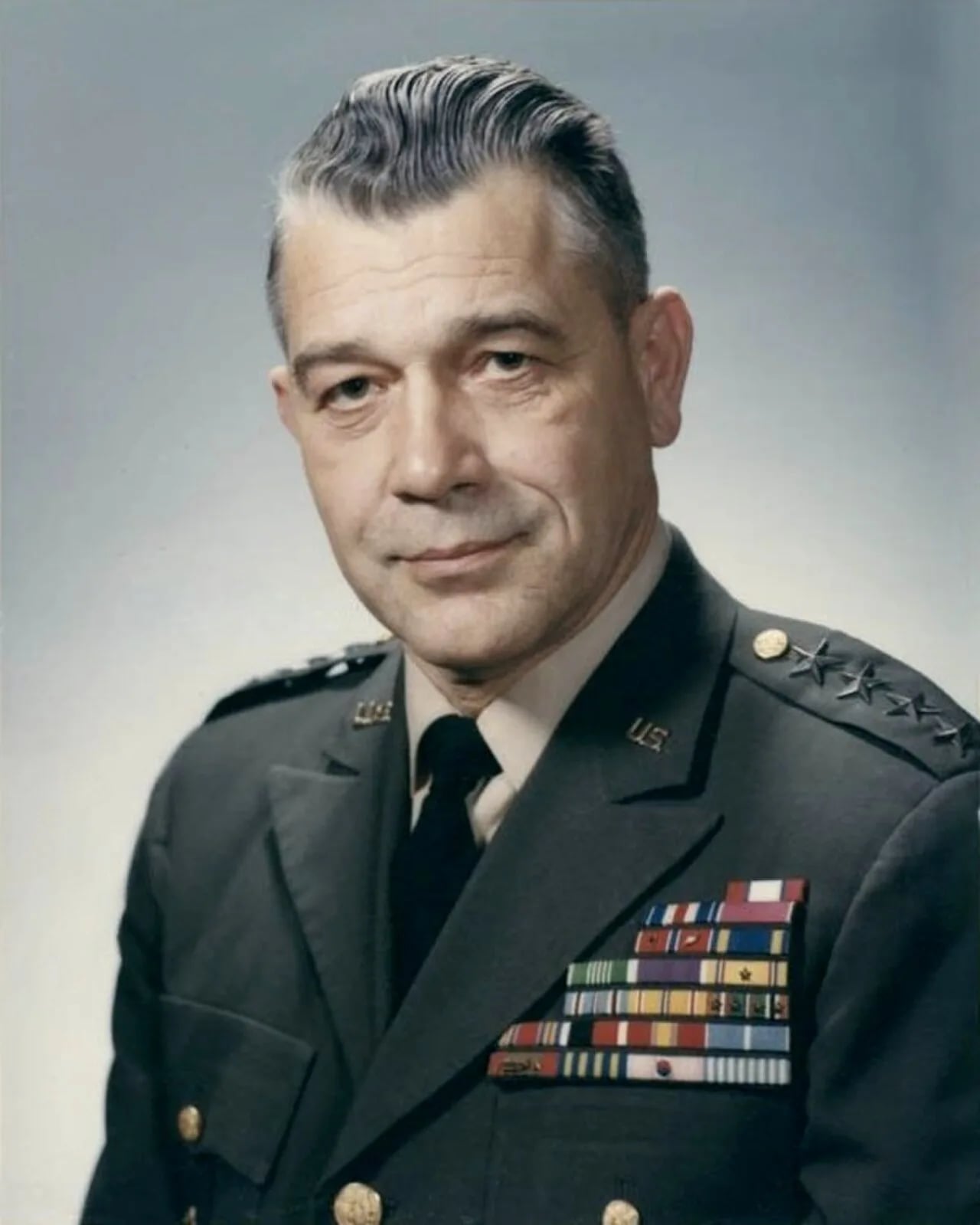 Portrait of Ferdinand J. Chesarek (1914–1993) – memorial page