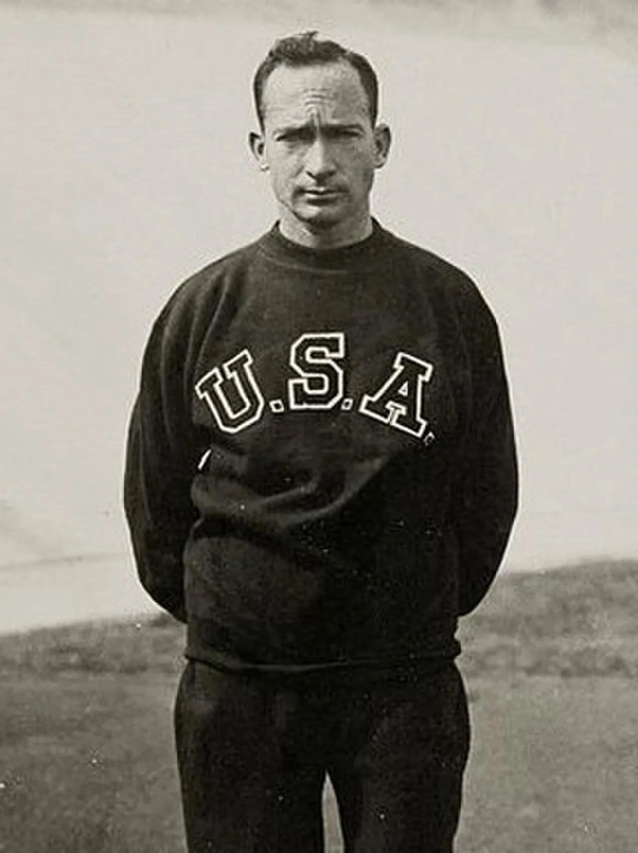 Portrait of Jackson Scholz (1897–1986) – memorial page