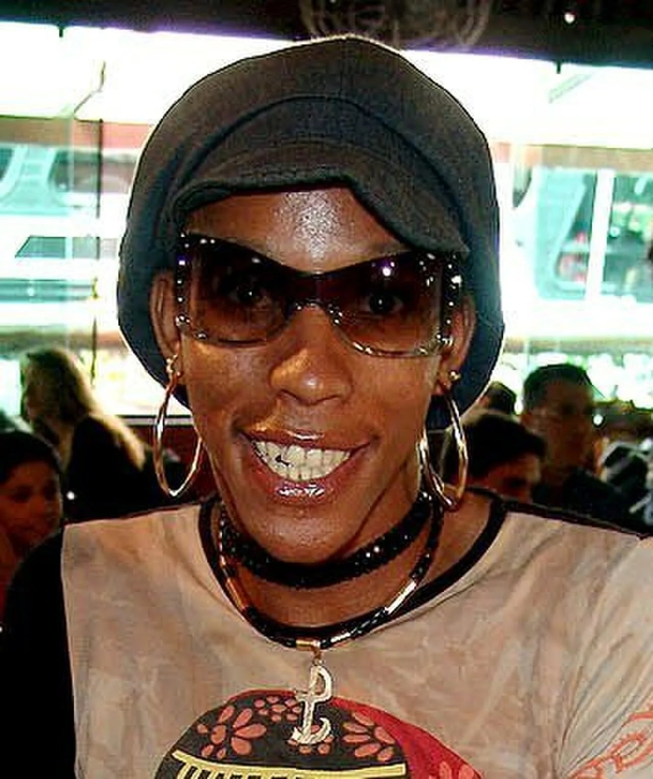 Porträt von Lacraia (1977–2011) – Gedenkseite