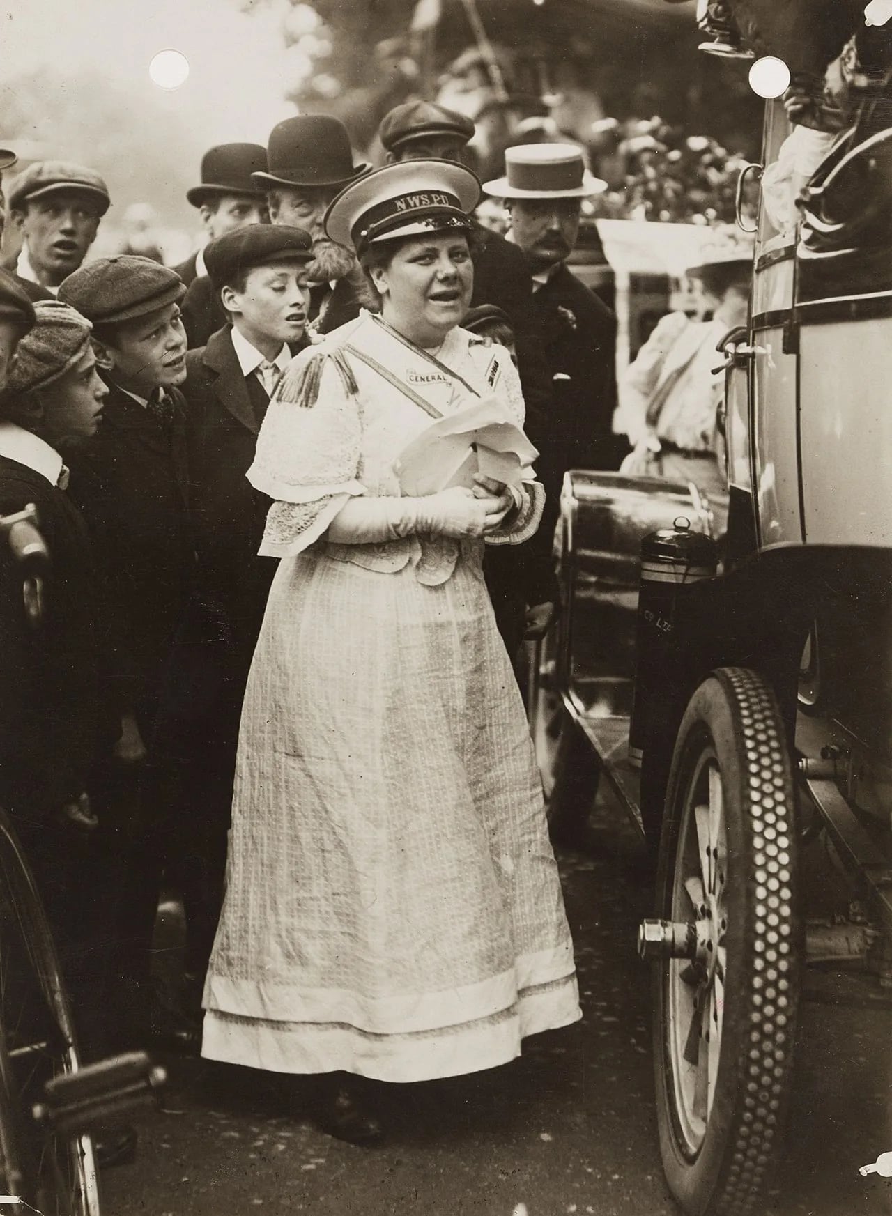 Porträt von Flora Drummond (1878–1949) – Gedenkseite