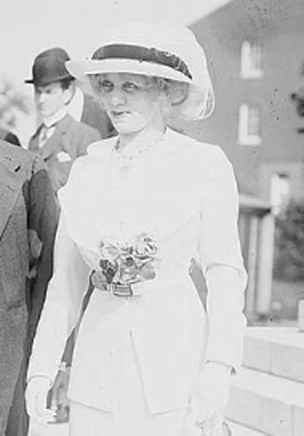 Portrait of Flora Reid (1867–1950) – memorial page